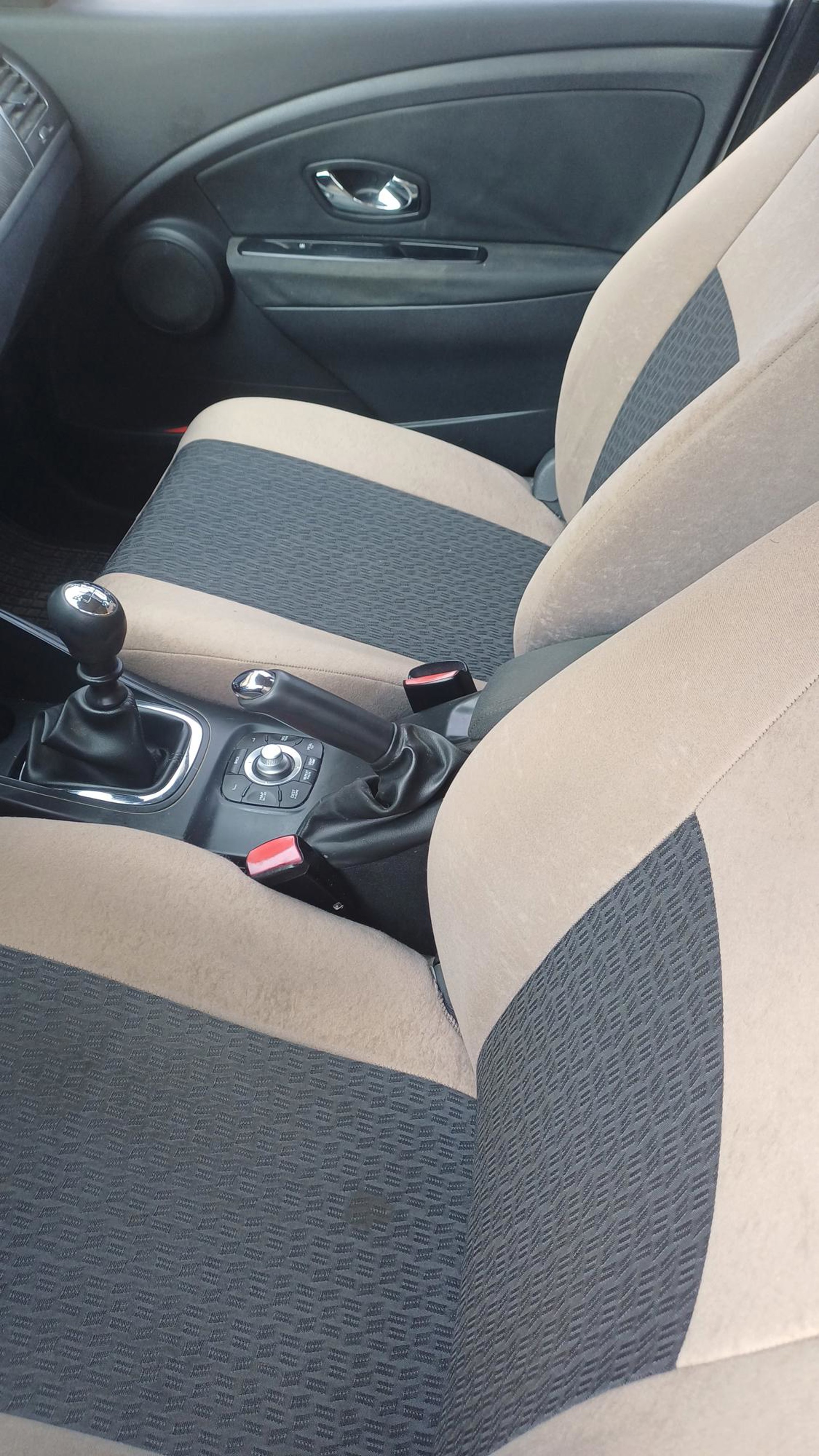 Renault Megane Grandtour 1,5 dCi registriran godinu dana, fotografija 9