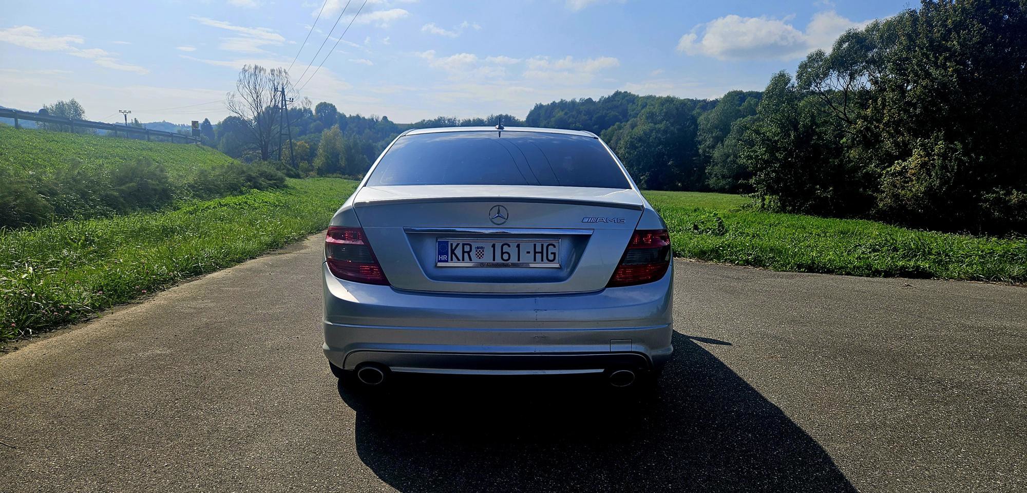 Mercedes Benz c220, fotografija 4
