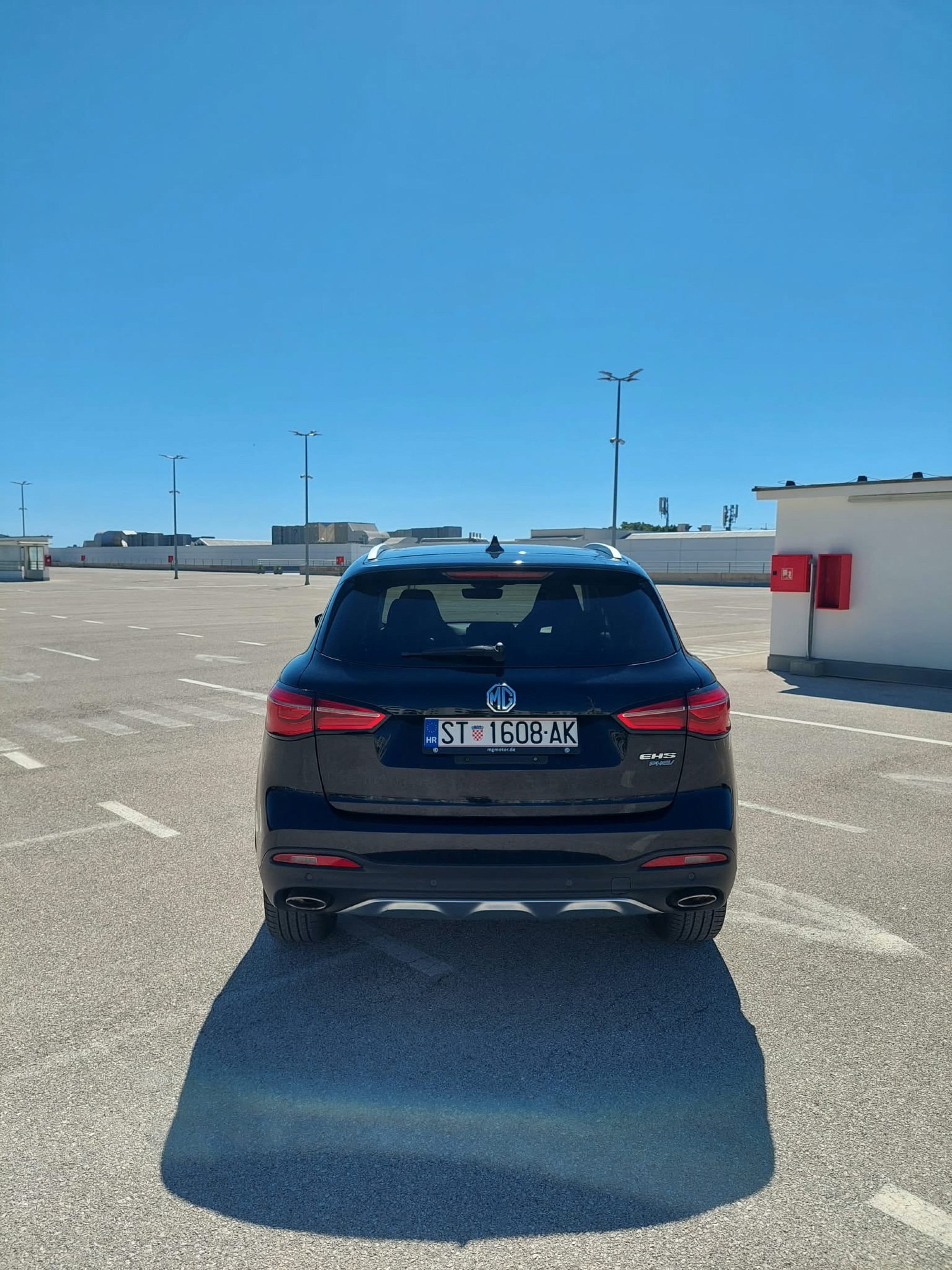 MG EHS PHEV LUXURY 257 KS / 2022. / 86.700 KM, fotografija 4