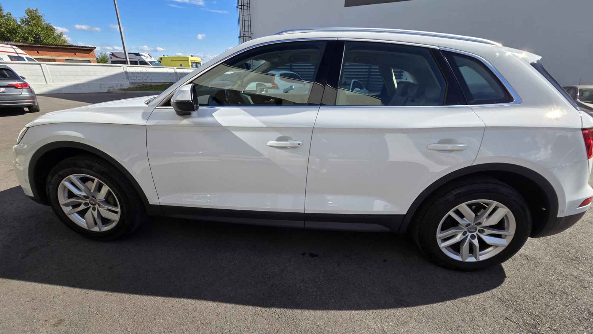 Audi Q5 2.0 TDI 110kw • Virtual Cockpit • 360° Kamera • LED, fotografija 4