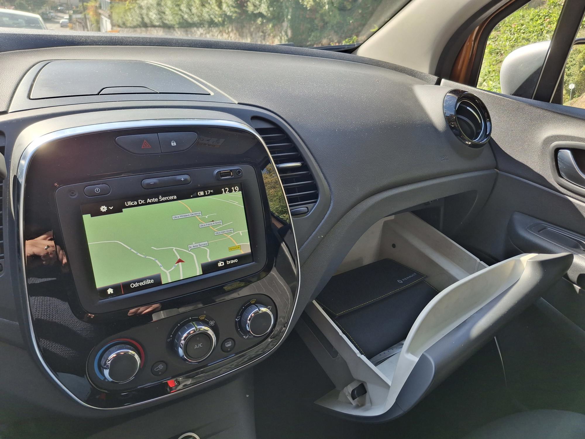 Renault Captur 90 Tce Limited 95000km 115000€, pogled izvana - slika 3