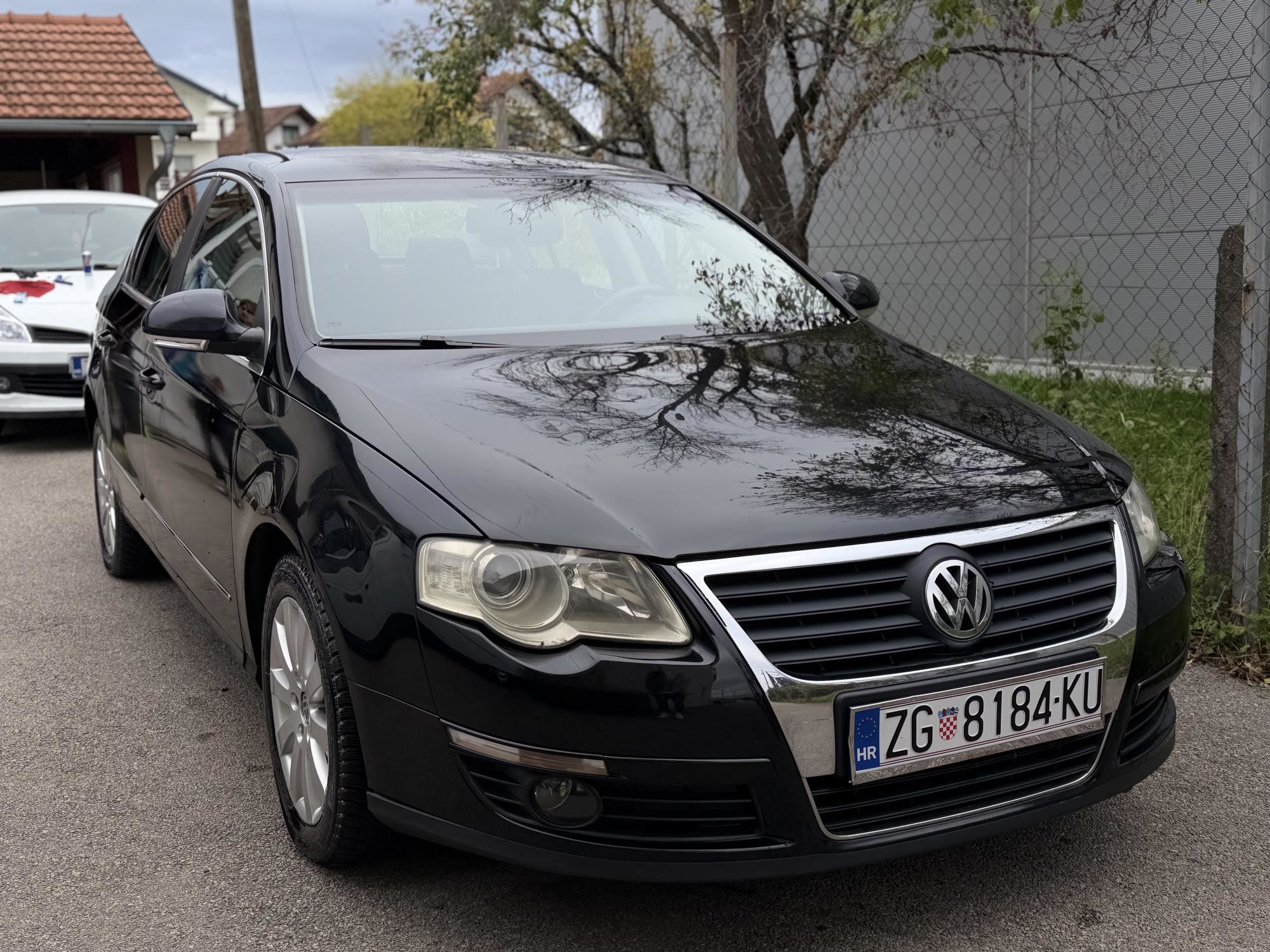 PASSAT B6 1.9TDI - 2005 GODINA - REGISTRIRAN DO 08/27 - 265 TISUCA KM - 2750€ NIJE FIX - ZAMJENA, fotografija 3