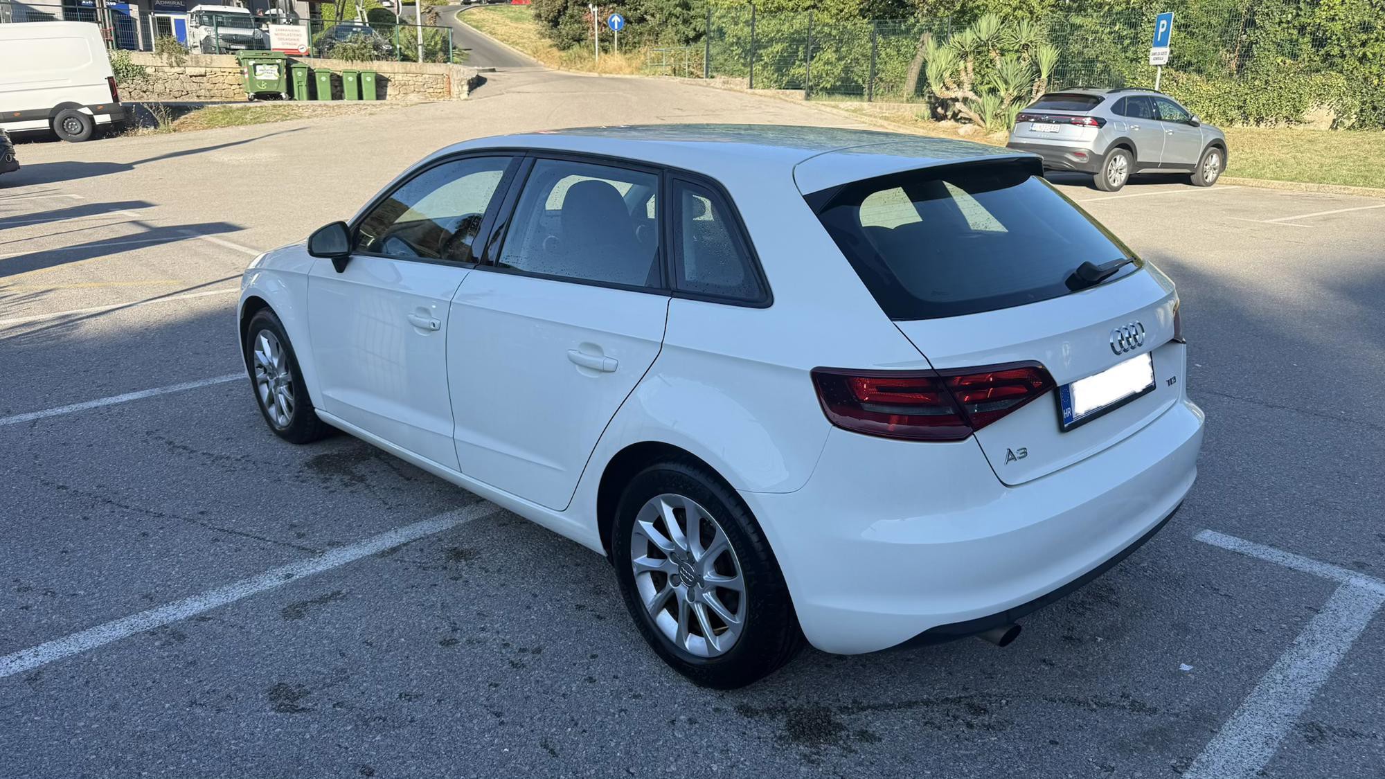 Audi A3 1.6TDi automatik, fotografija 4