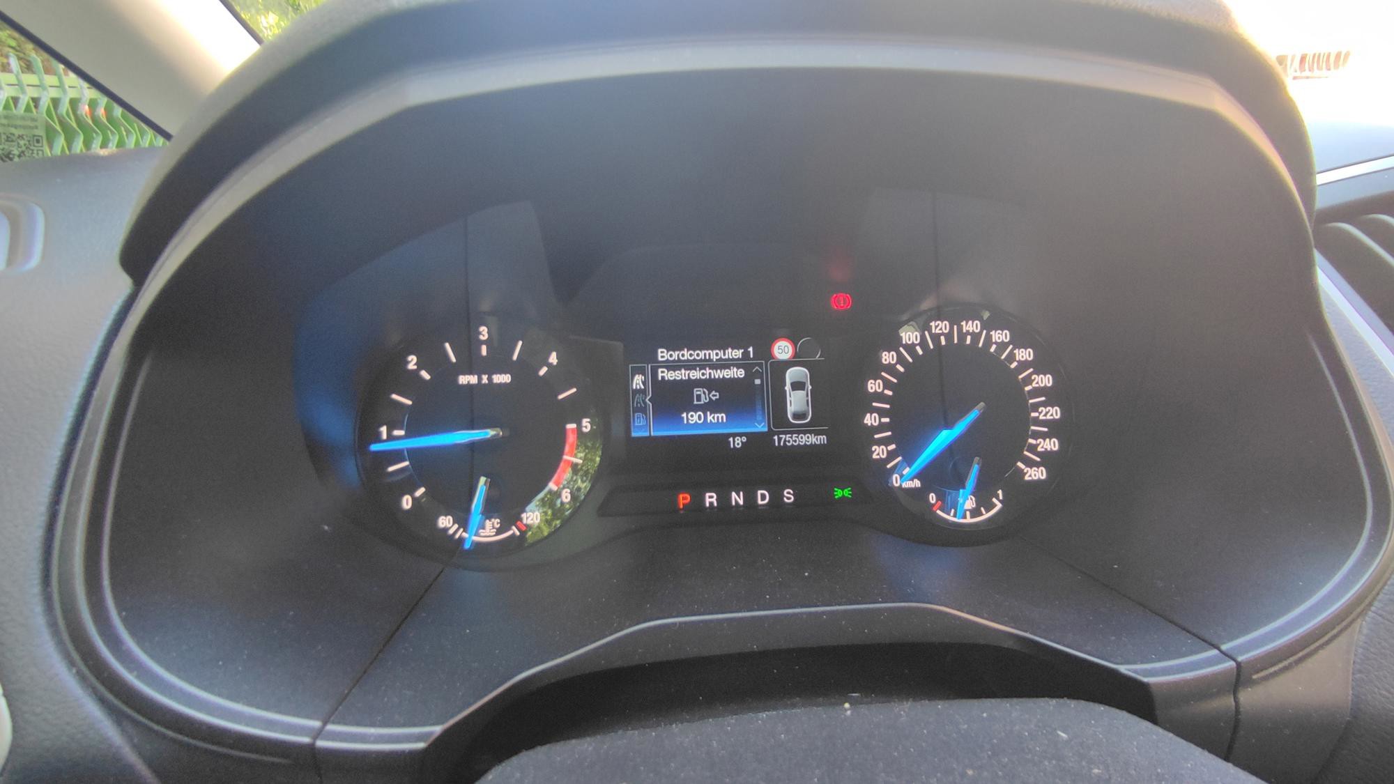 Ford S-Max Automatik KW:140, fotografija 19