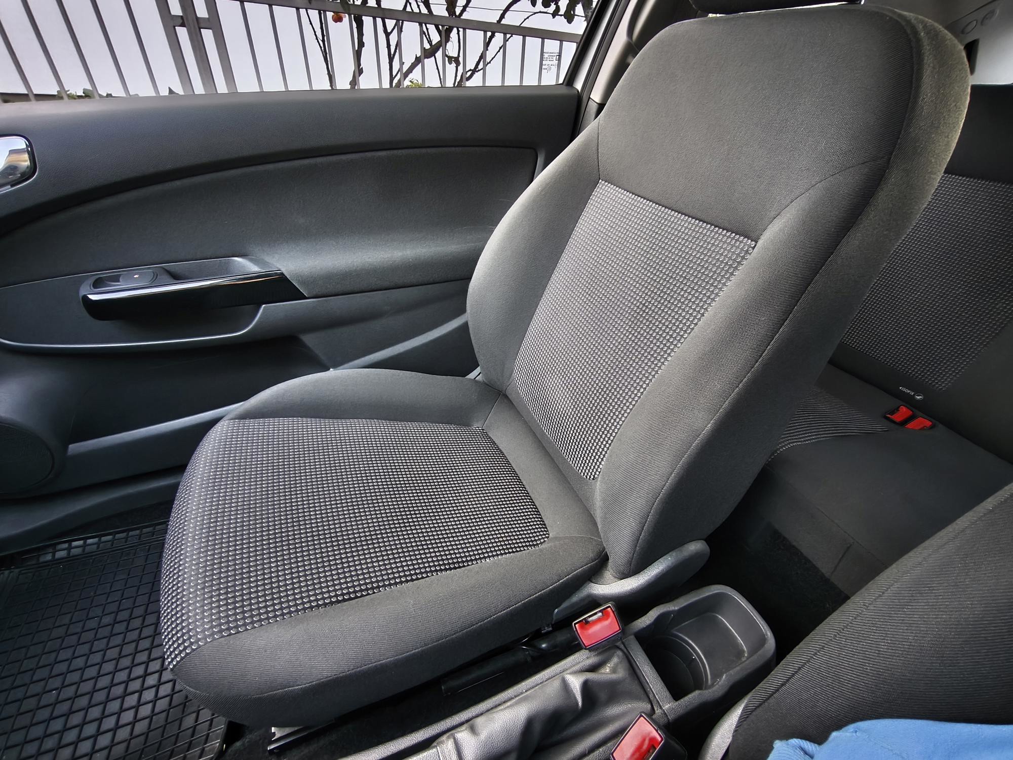 Opel Corsa 1,2 Benzin, fotografija 18