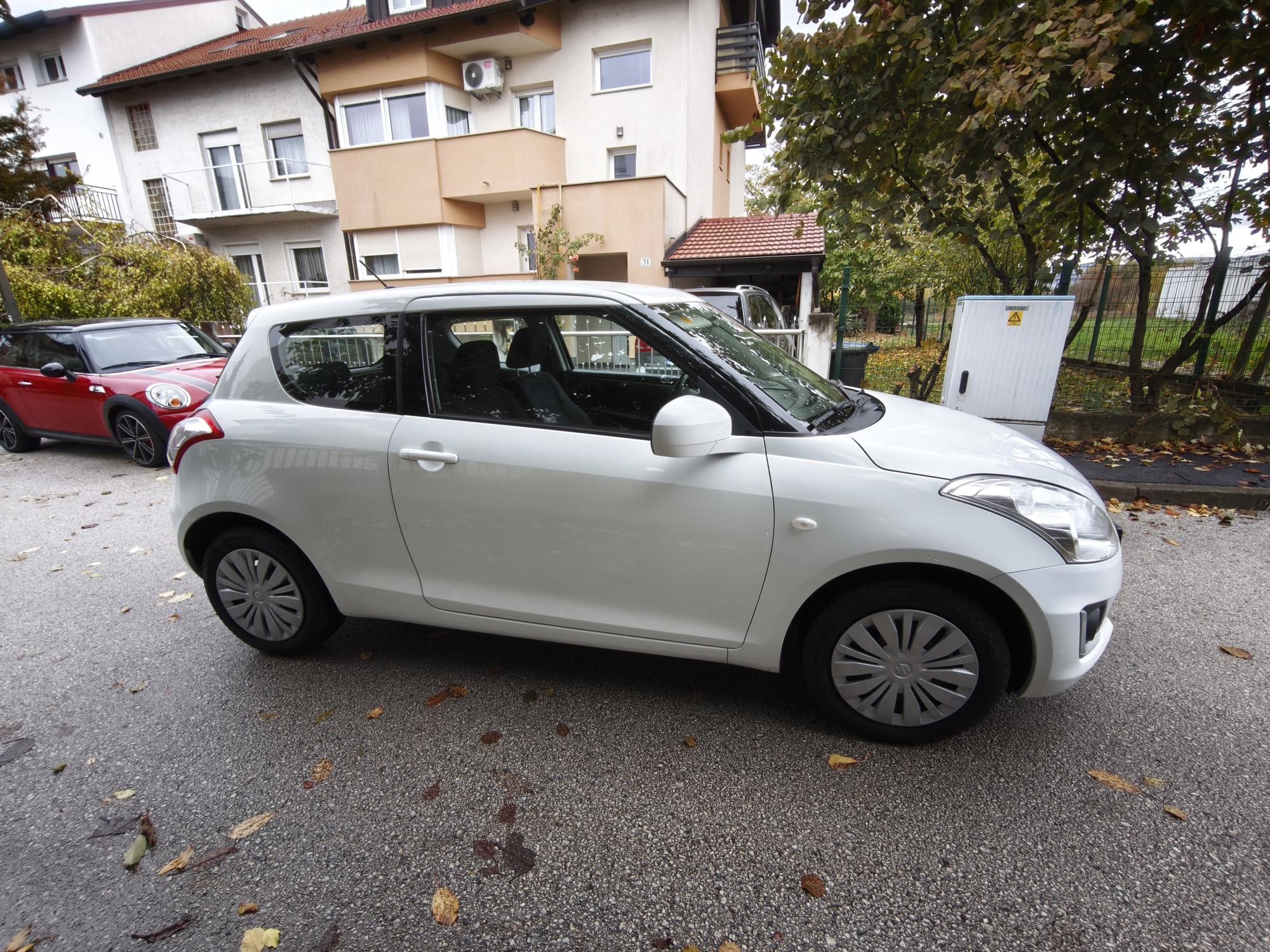 Suzuki Swift 1,2 -Klima-, fotografija 4