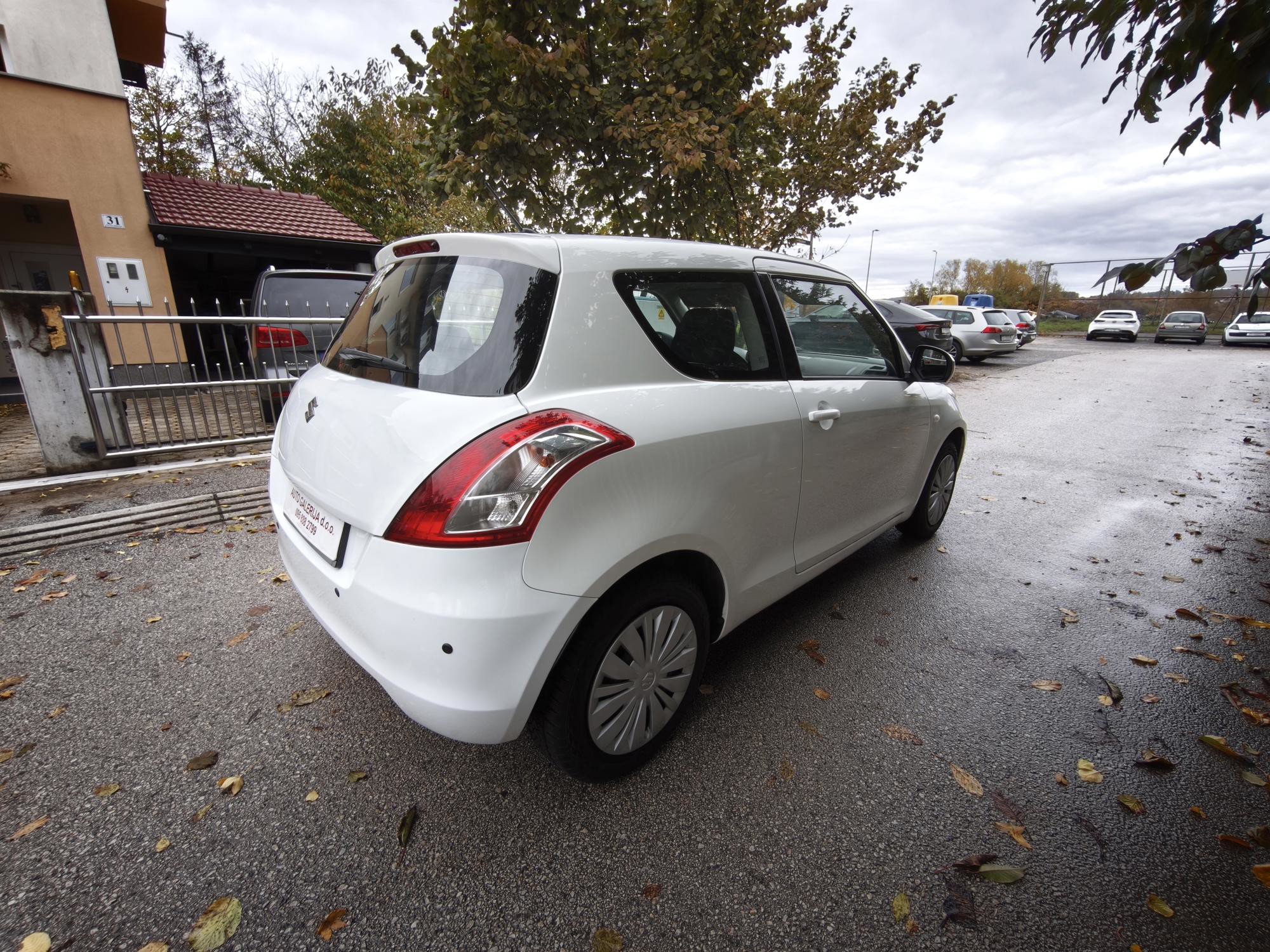 Suzuki Swift 1,2 -Klima-, fotografija 6