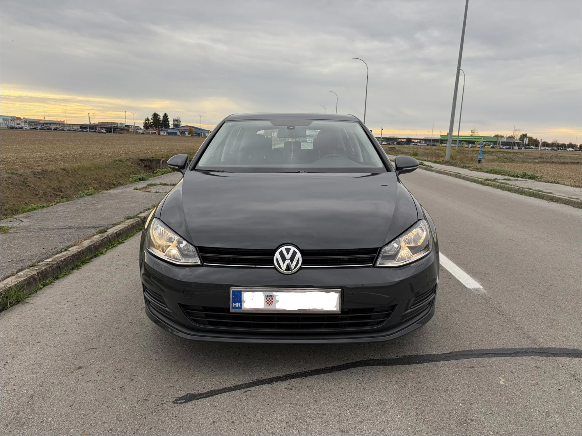 VW GOLF VII 2.0 TDI •NAVI•ALU FELGE 16”•SERVISNA KNJIGA•GRIJANJE SJEDALA•, fotografija 7