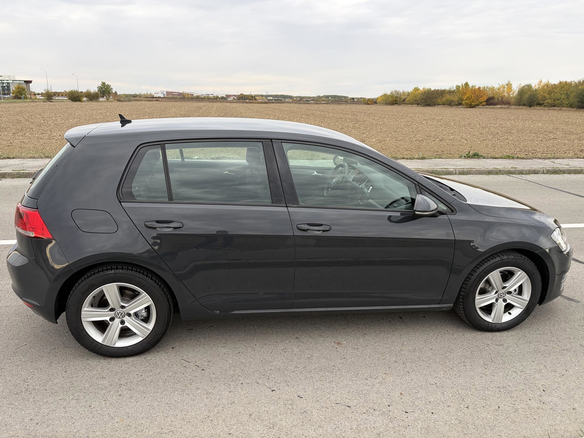 VW GOLF VII 2.0 TDI •NAVI•ALU FELGE 16”•SERVISNA KNJIGA•GRIJANJE SJEDALA•, fotografija 8