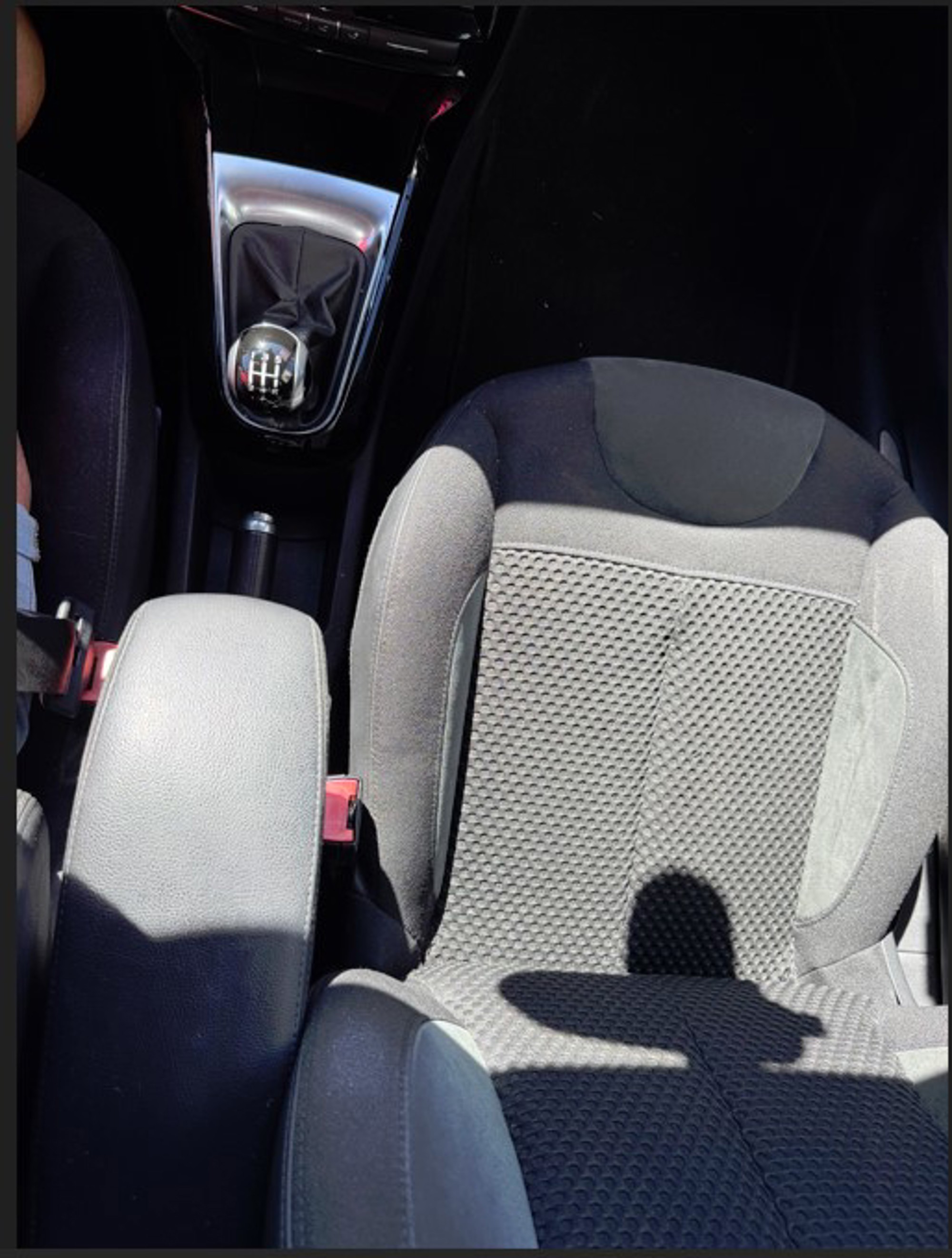 Citroën REGISTRIRAN DO 02/2027 - IZVRSNO STANJE, fotografija 13