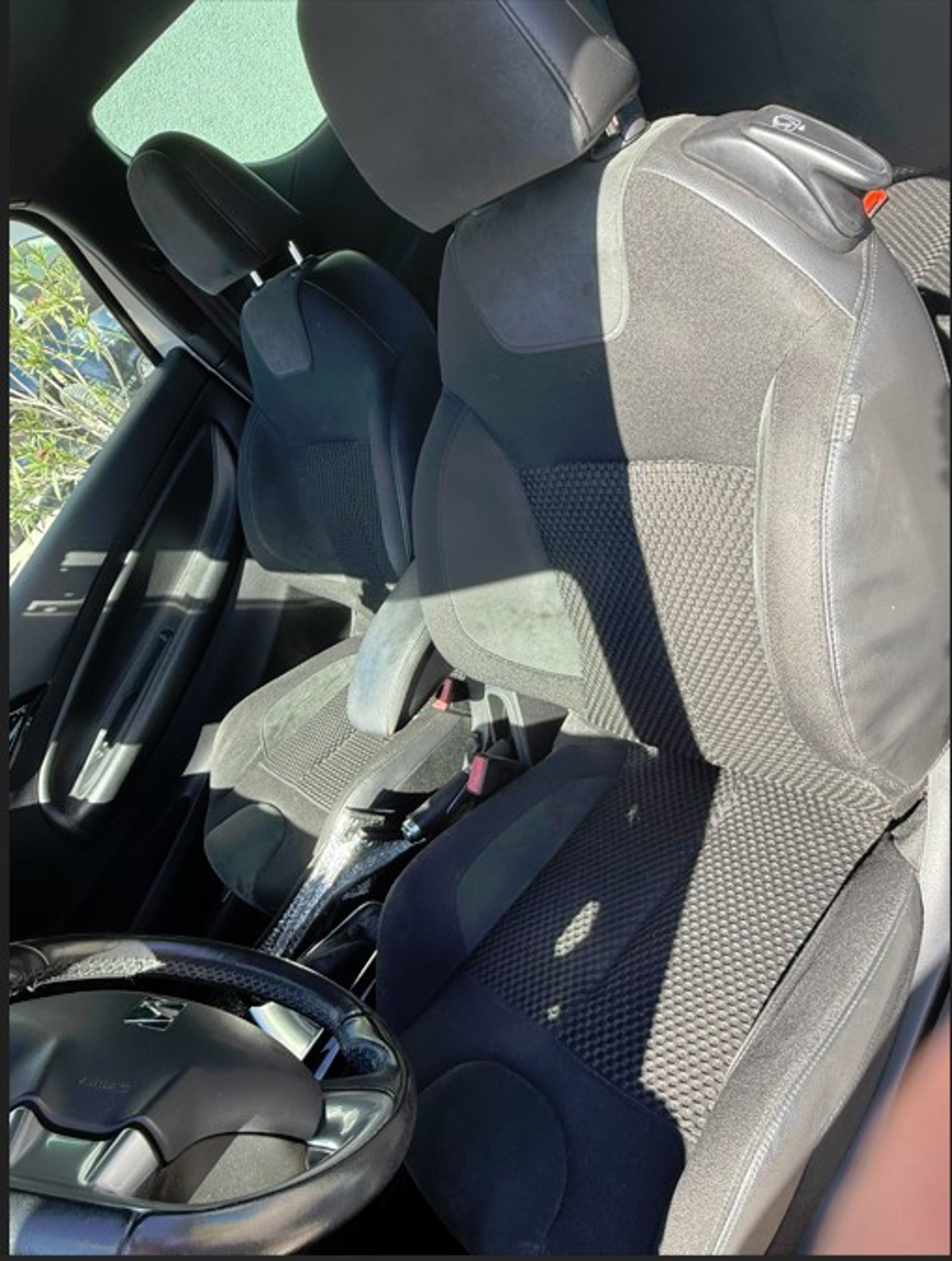 Citroën REGISTRIRAN DO 02/2027 - IZVRSNO STANJE, fotografija 9
