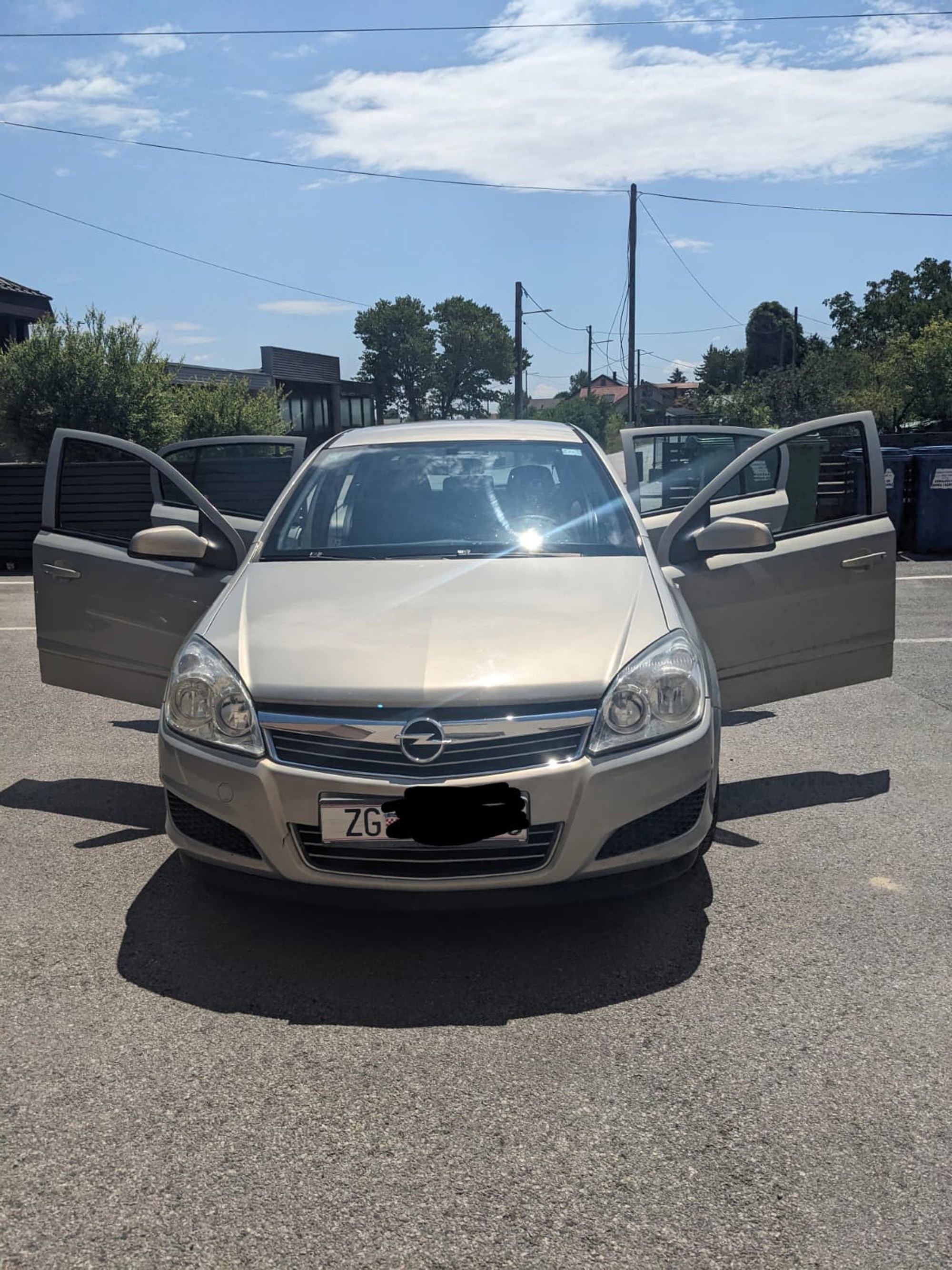 Opel Astra H 1.4, benzin, 2008. 90 KS, pogled izvana - slika 2
