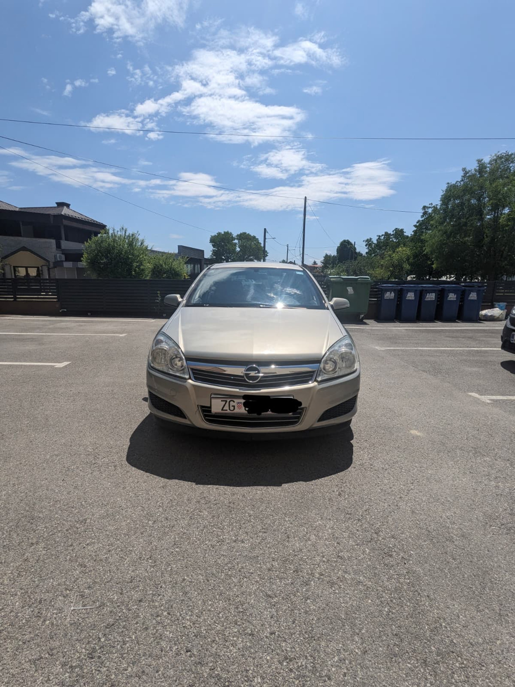 Opel Astra H 1.4, benzin, 2008. 90 KS, pogled izvana - slika 1