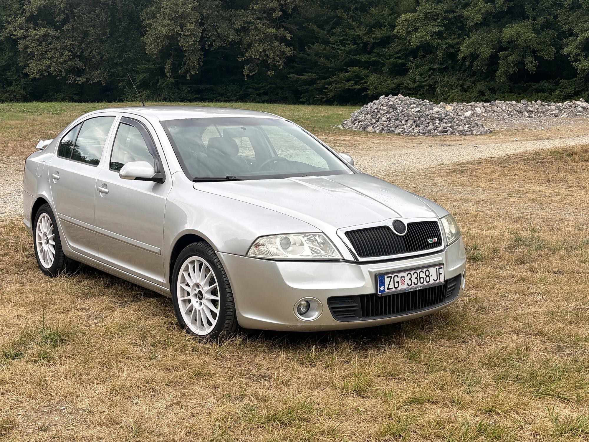 Škoda Octavia RS 2.0 TDI 170 KS (125 kW) | REG. DO 07/2027 | 2 SETA ALU FELGI |, fotografija 4