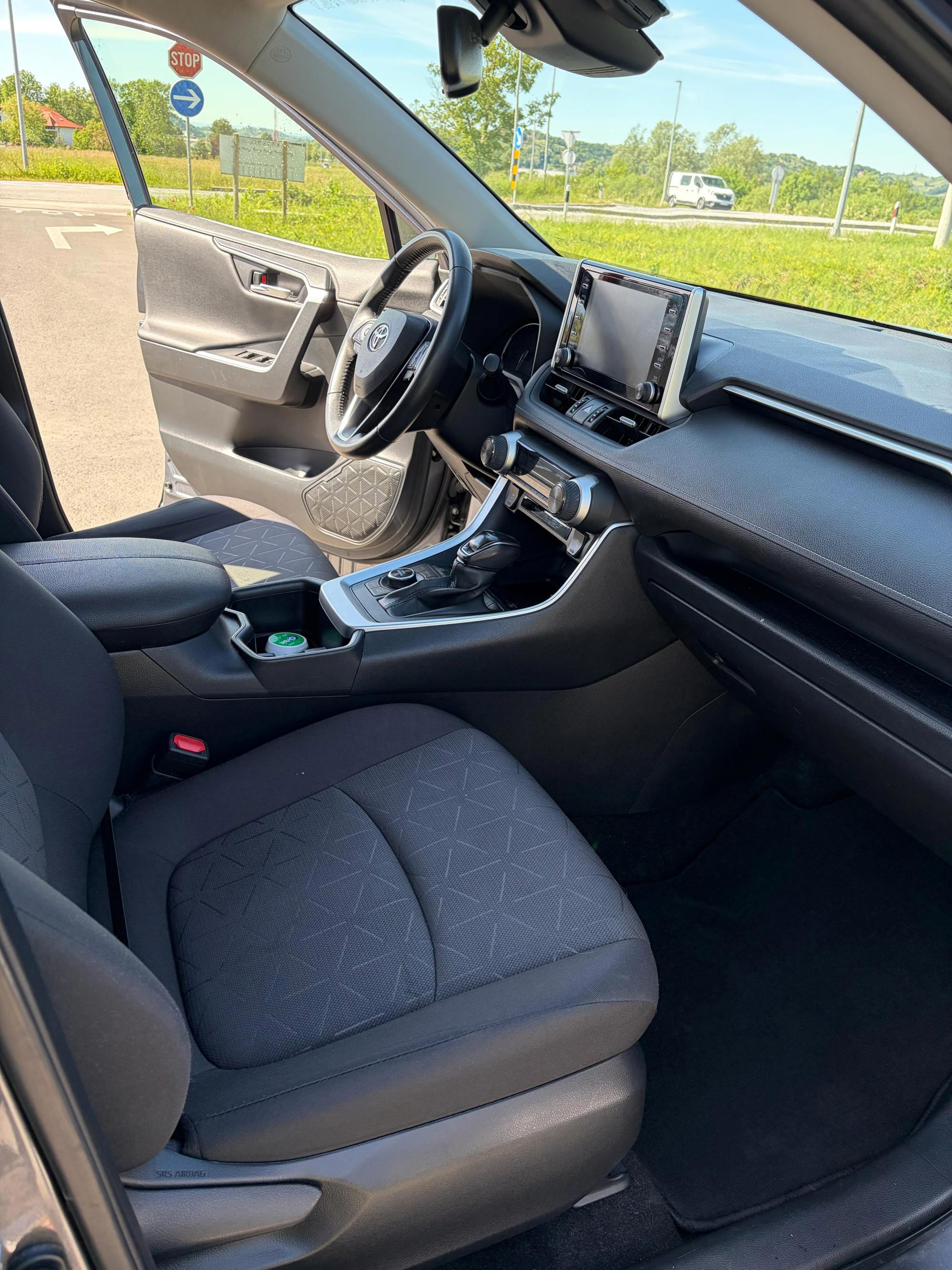 Toyota RAV4 2.0 automatik AWD, fotografija 4