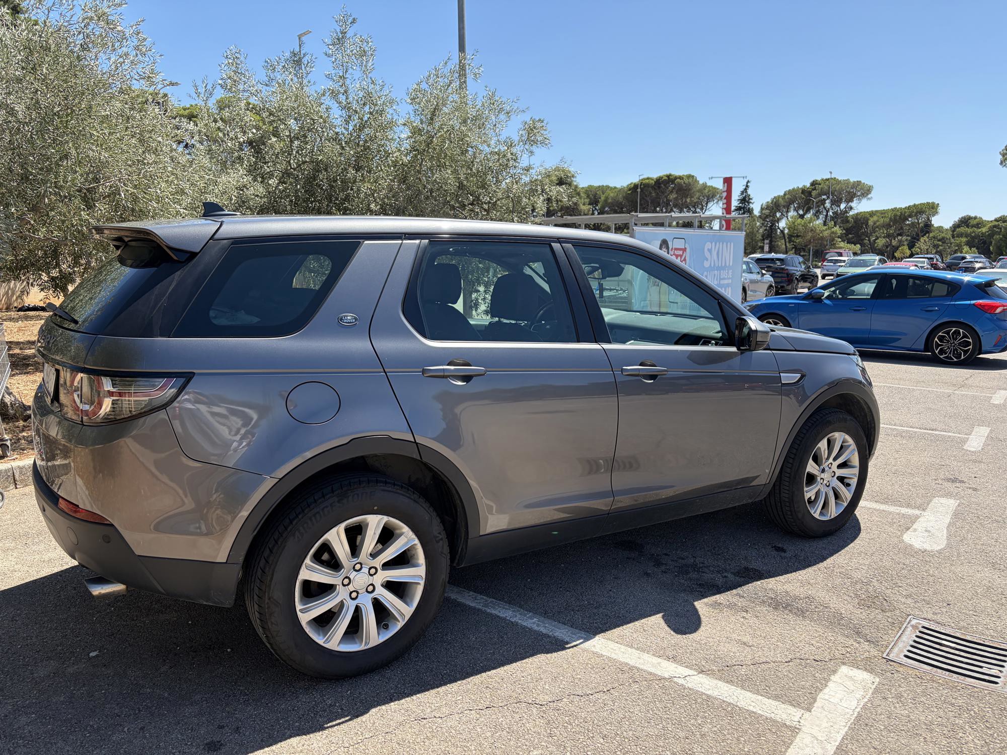 Land Rover Discovery Sport 2.0 4x4 automatik, fotografija 3