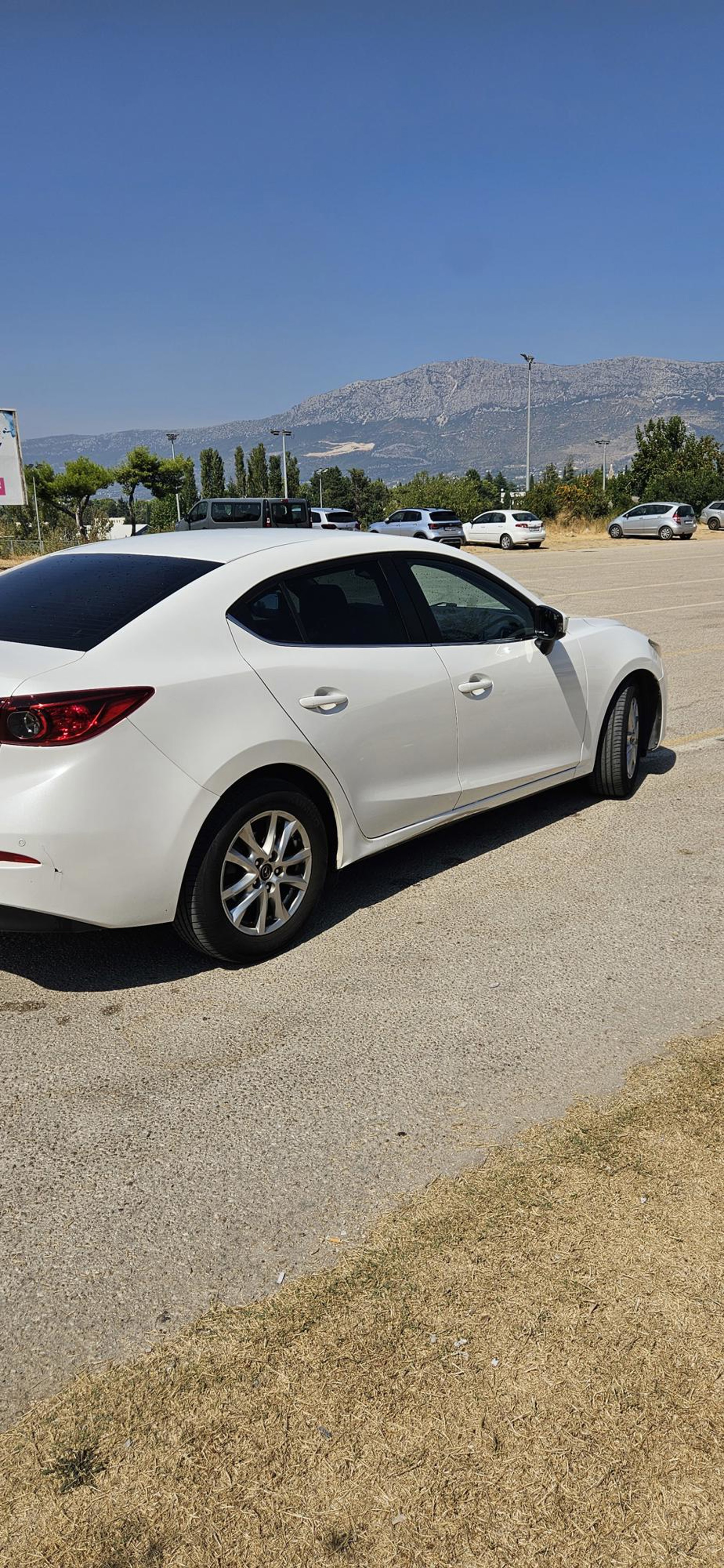 Mazda 3, G120 Challenge, 2014. god, 2.0 benzin, reg. do 07/27, prvi vlasnik, fotografija 3