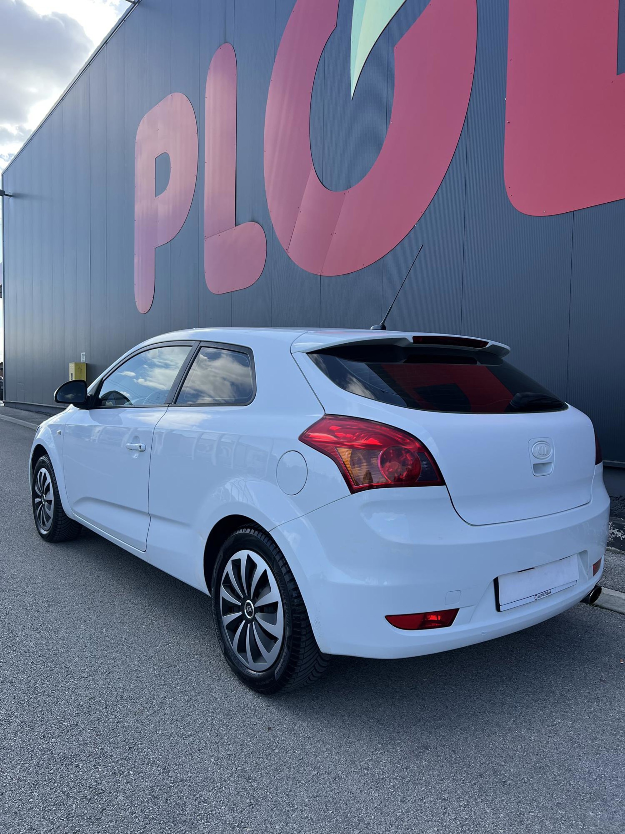 Kia Ceee’d 1.6 SPORT - REG 4/27 - 147.000 KM ORG - ATRAKTIVAN - POVOLJNO!, fotografija 7