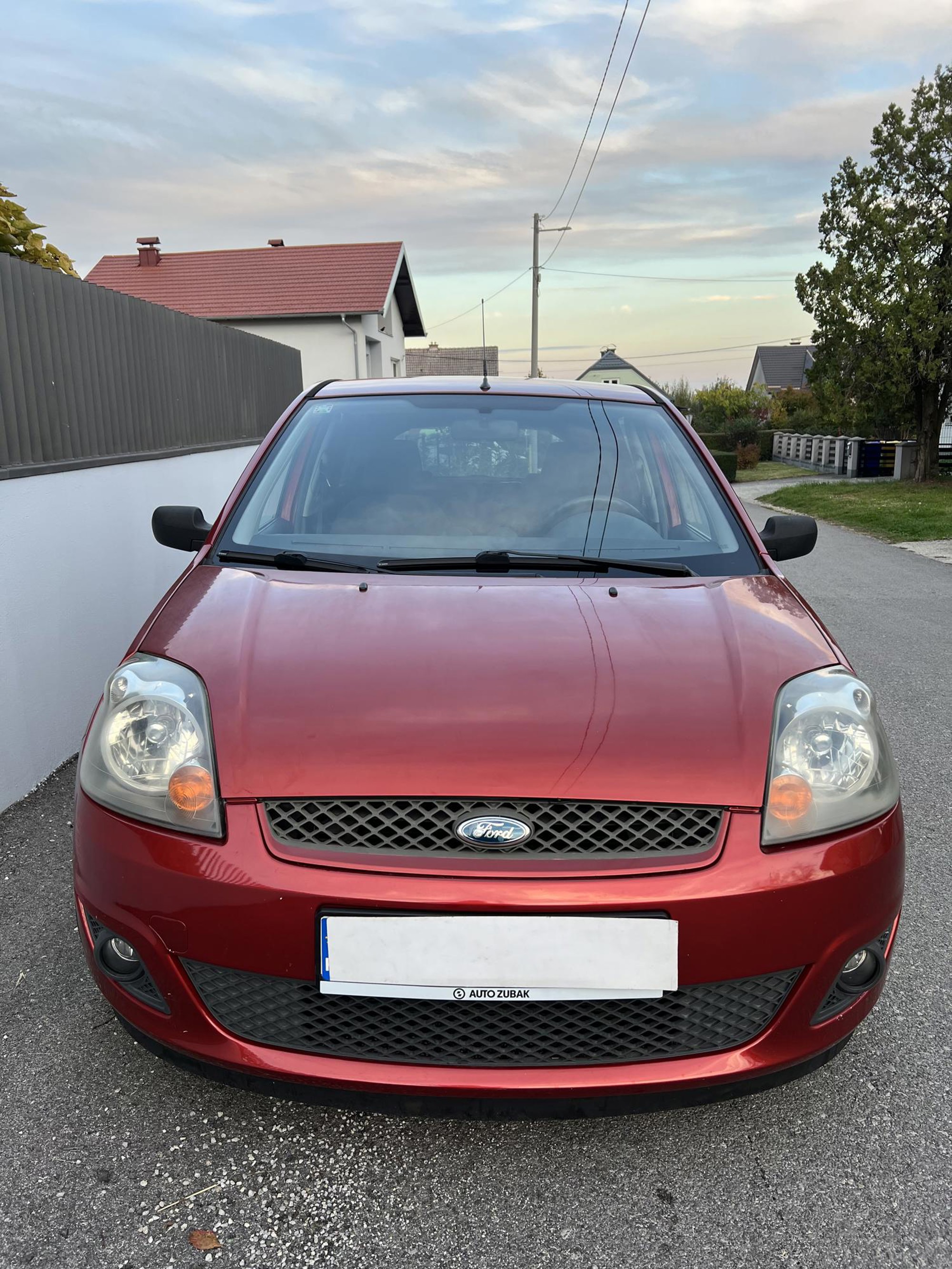Ford Fiesta 1.4 - REDIZAJN - NIJE UVOZ - KLIMA - 5VRATA - NOVO!, fotografija 3