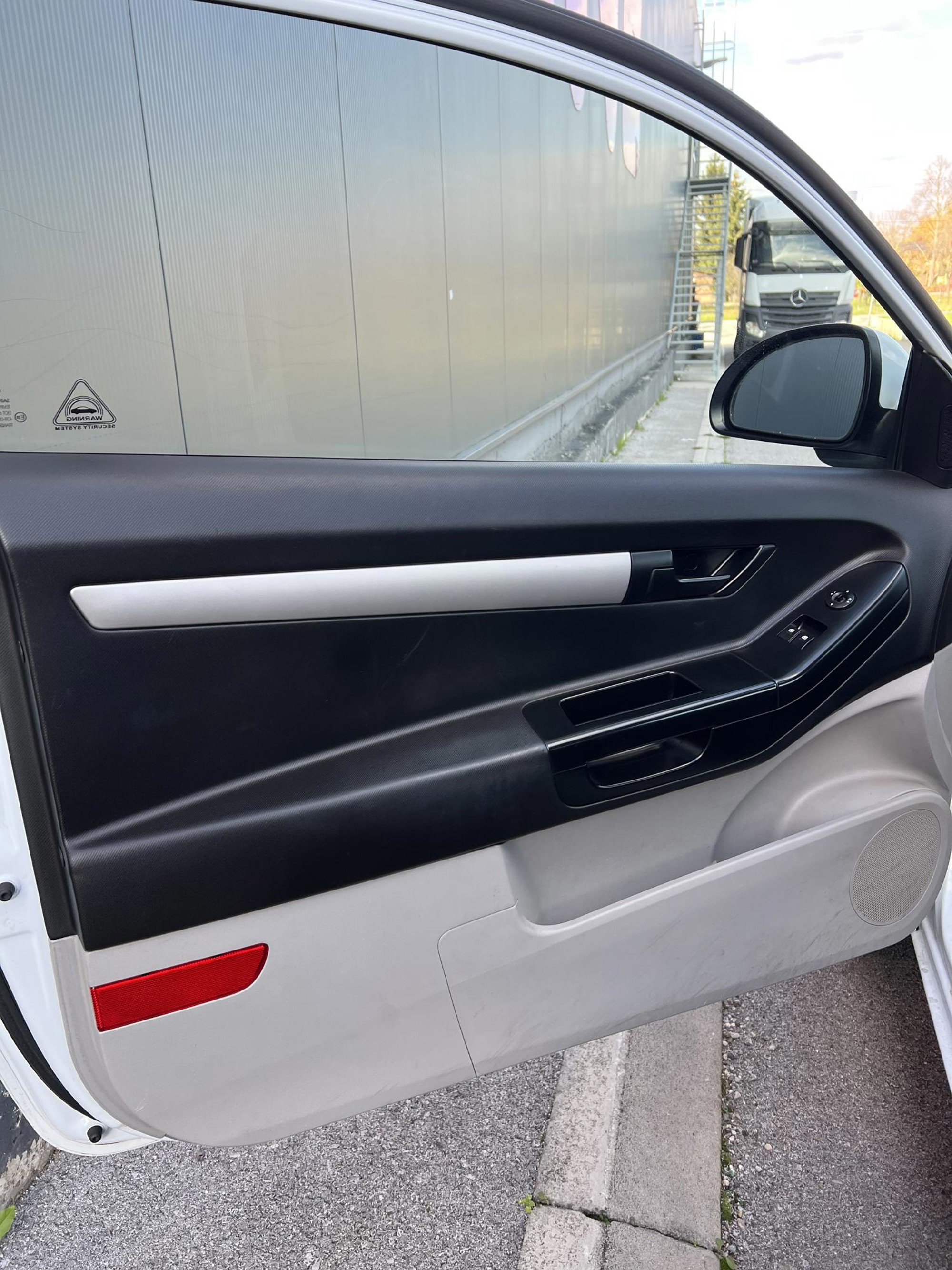 Kia Ceee’d 1.6 SPORT - REG 4/27 - 147.000 KM ORG - ATRAKTIVAN - POVOLJNO!, fotografija 12