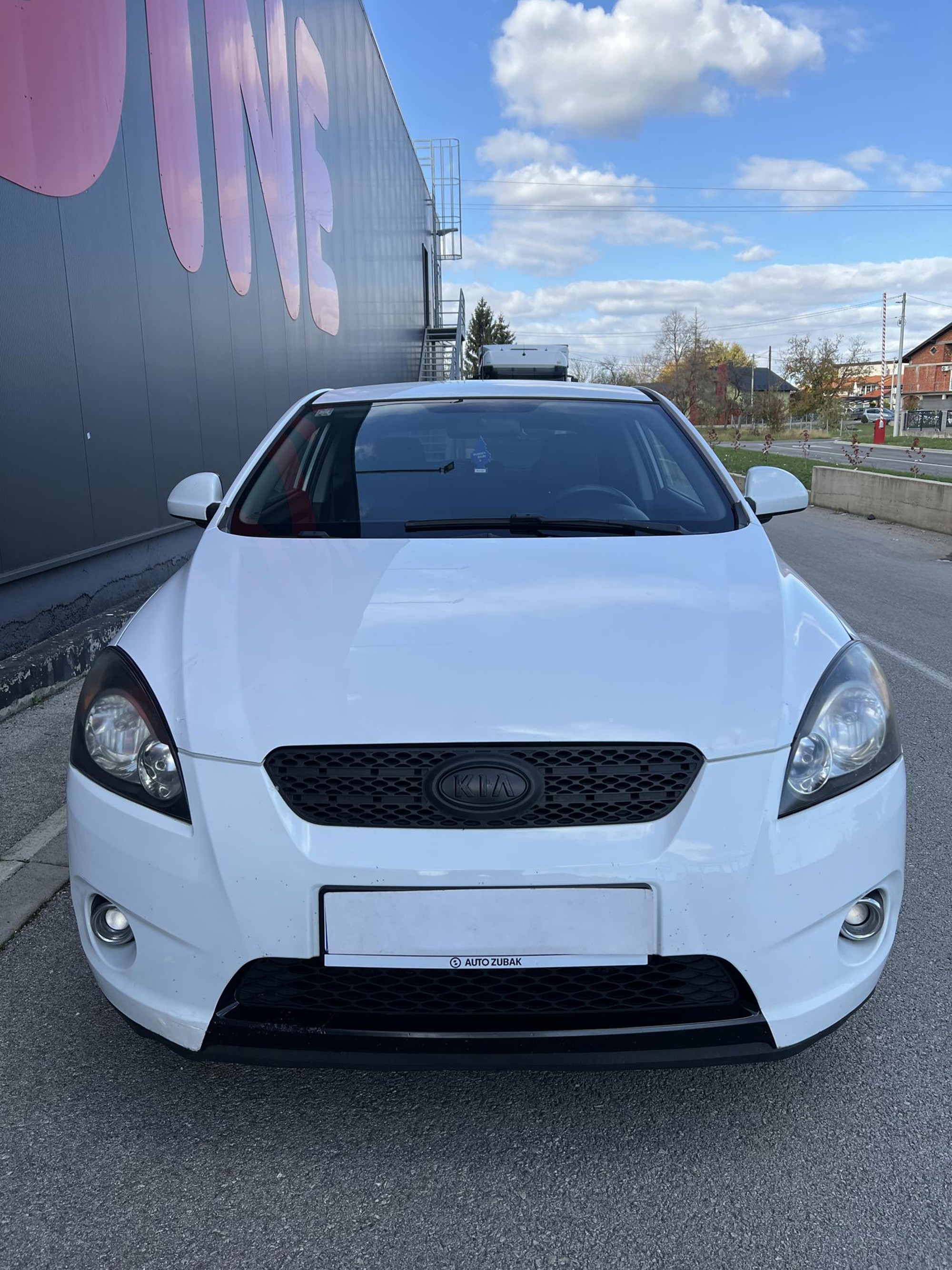 Kia Ceee’d 1.6 SPORT - REG 4/27 - 147.000 KM ORG - ATRAKTIVAN - POVOLJNO!, fotografija 3
