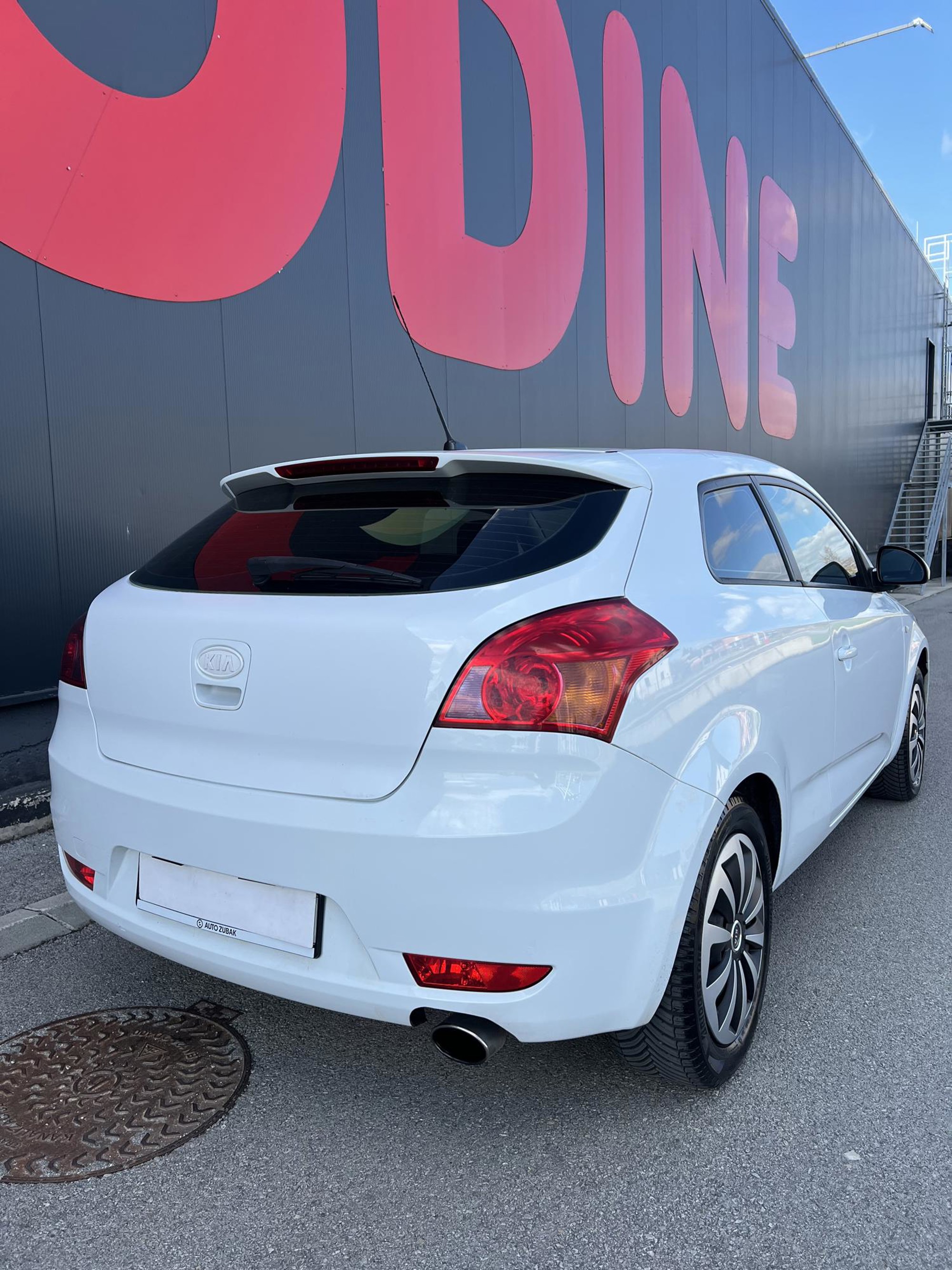 Kia Ceee’d 1.6 SPORT - REG 4/27 - 147.000 KM ORG - ATRAKTIVAN - POVOLJNO!, fotografija 10
