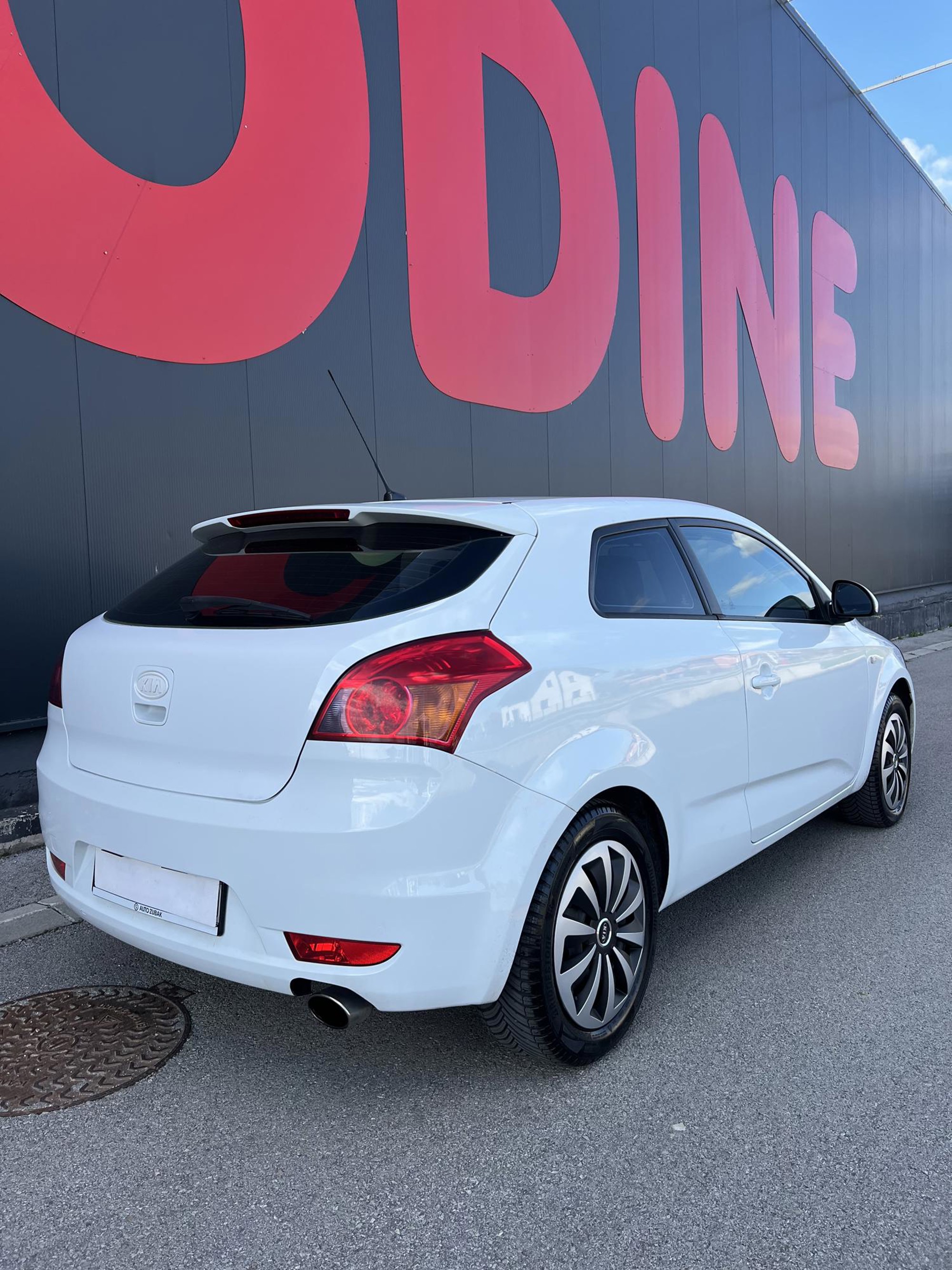 Kia Ceee’d 1.6 SPORT - REG 4/27 - 147.000 KM ORG - ATRAKTIVAN - POVOLJNO!, fotografija 11