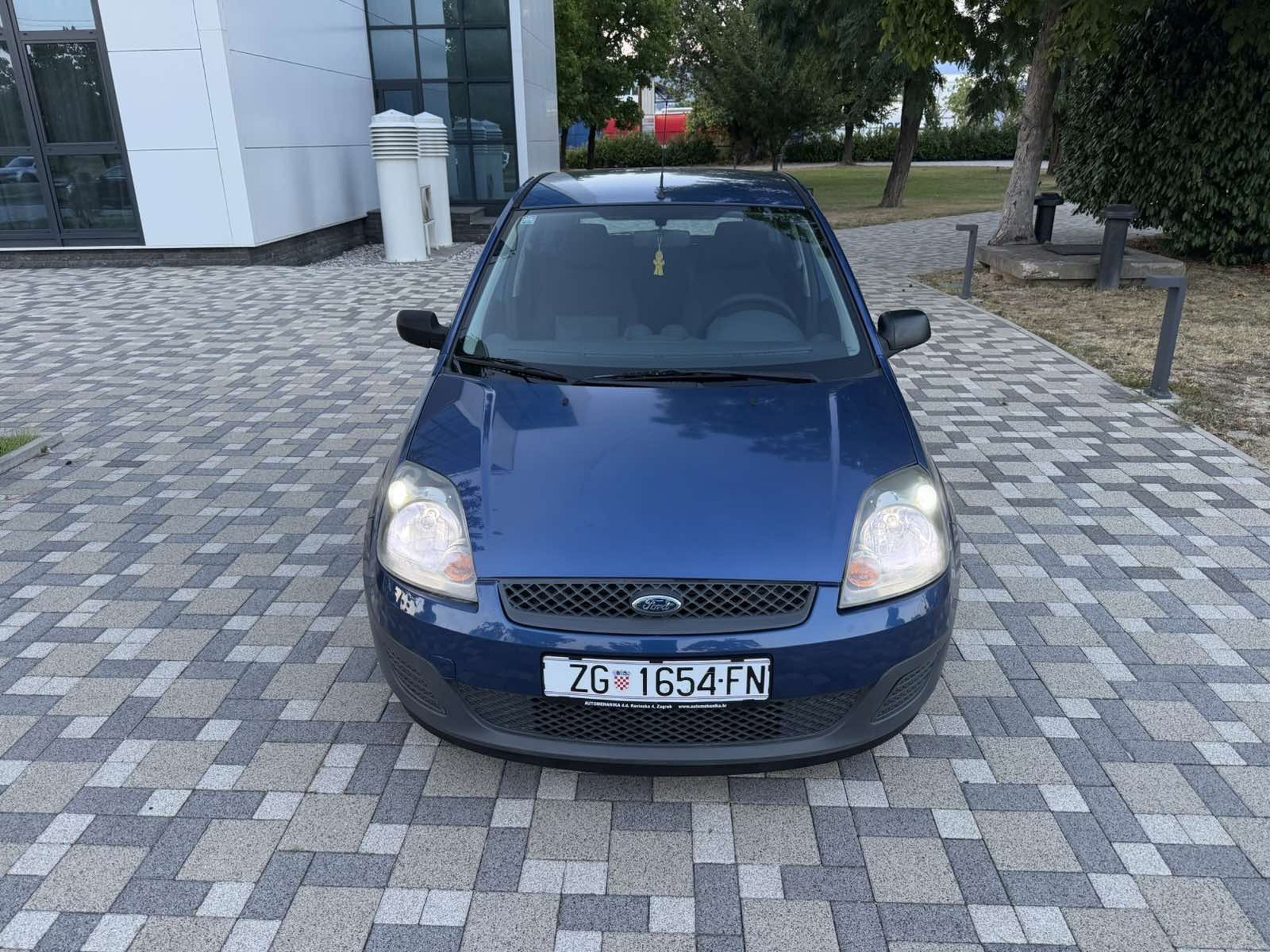 FORD FIESTA 1.25 KLIMA 135000 KM, fotografija 3