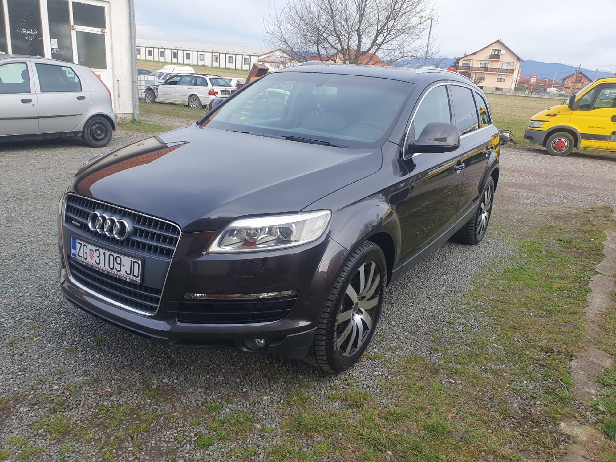 Q7 2006 350000, fotografija 2