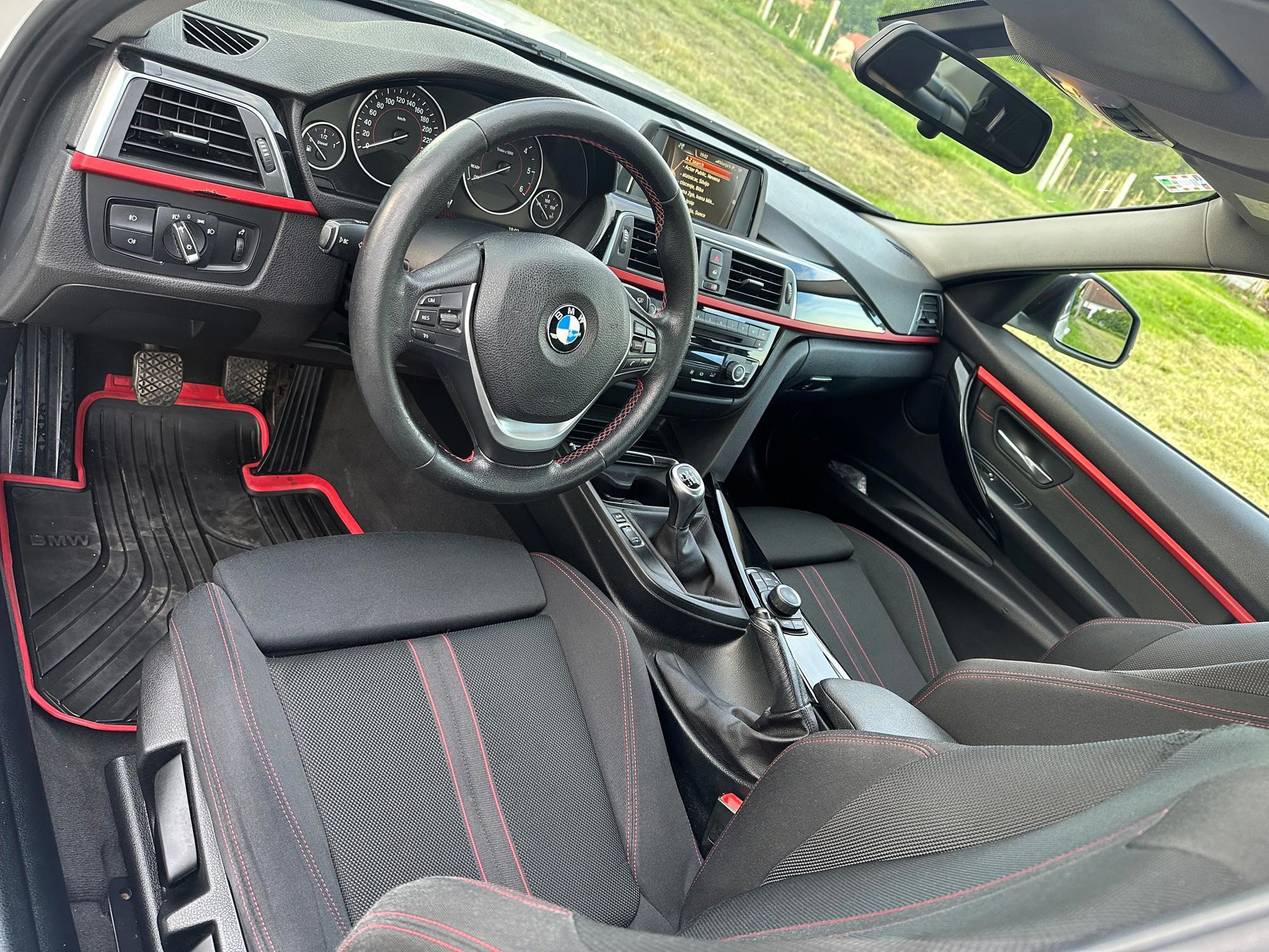 BMW serija 3 318d Unique Sport, Prvi vlasnik, Izrazito očuvan!, fotografija 2