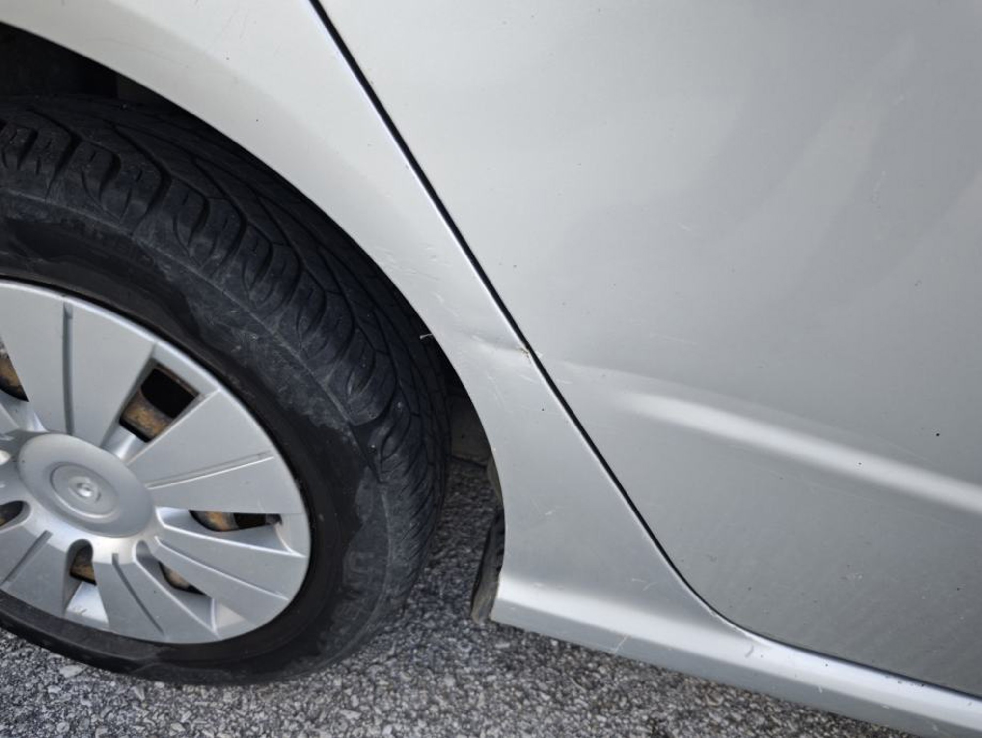 Škoda Fabia 1,4, fotografija 9