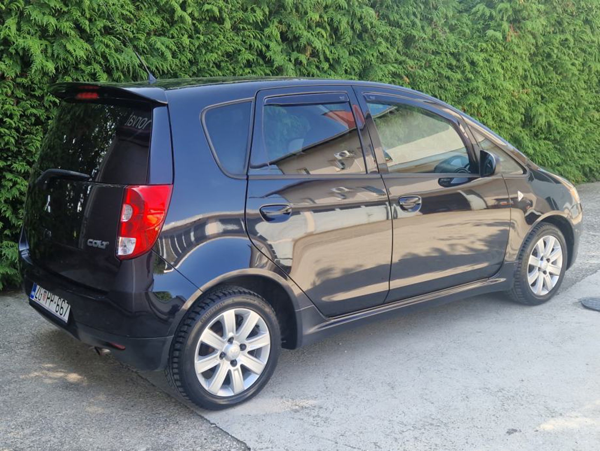 Mitsubishi Colt 1,3 MOTION POCINČAN ,KAO NOV, KARTICE DO 36 MJ, fotografija 2