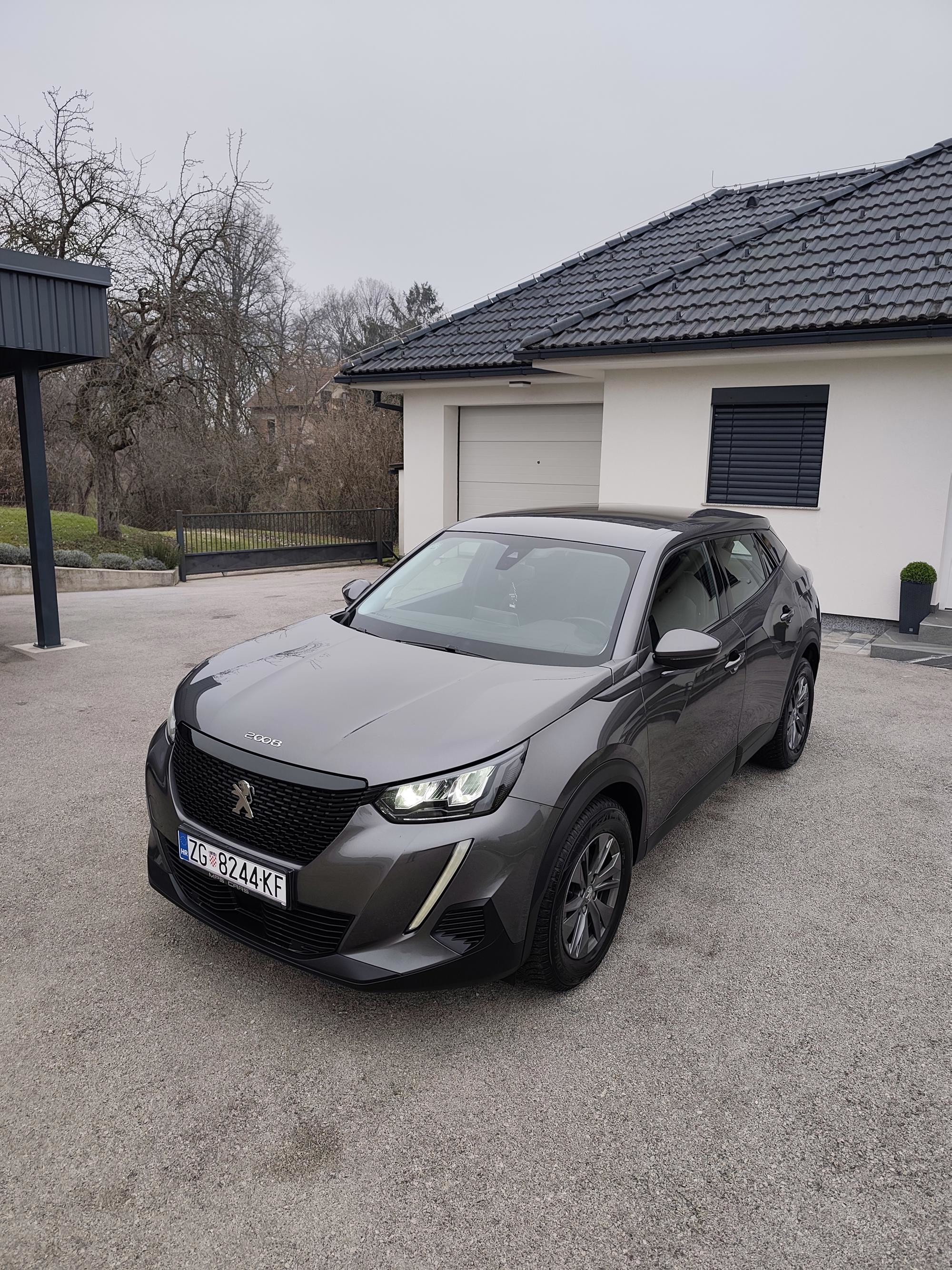 Peugeot 2008| Reg 01/2027 | Veliki i mali servis-nove gume-odlican-bez ulaganja, pogled izvana - slika 4