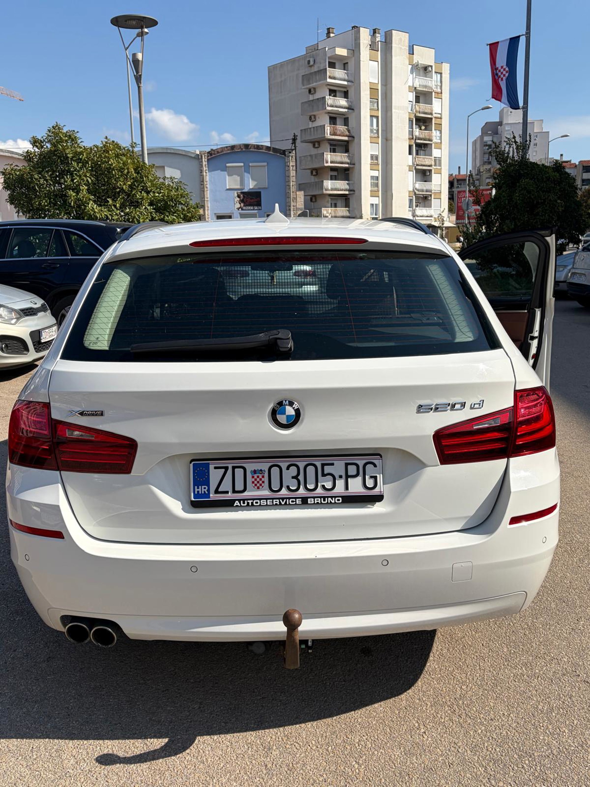 BMW 520D Xdrive touring CIJENA NIJE FIKSNA, fotografija 3