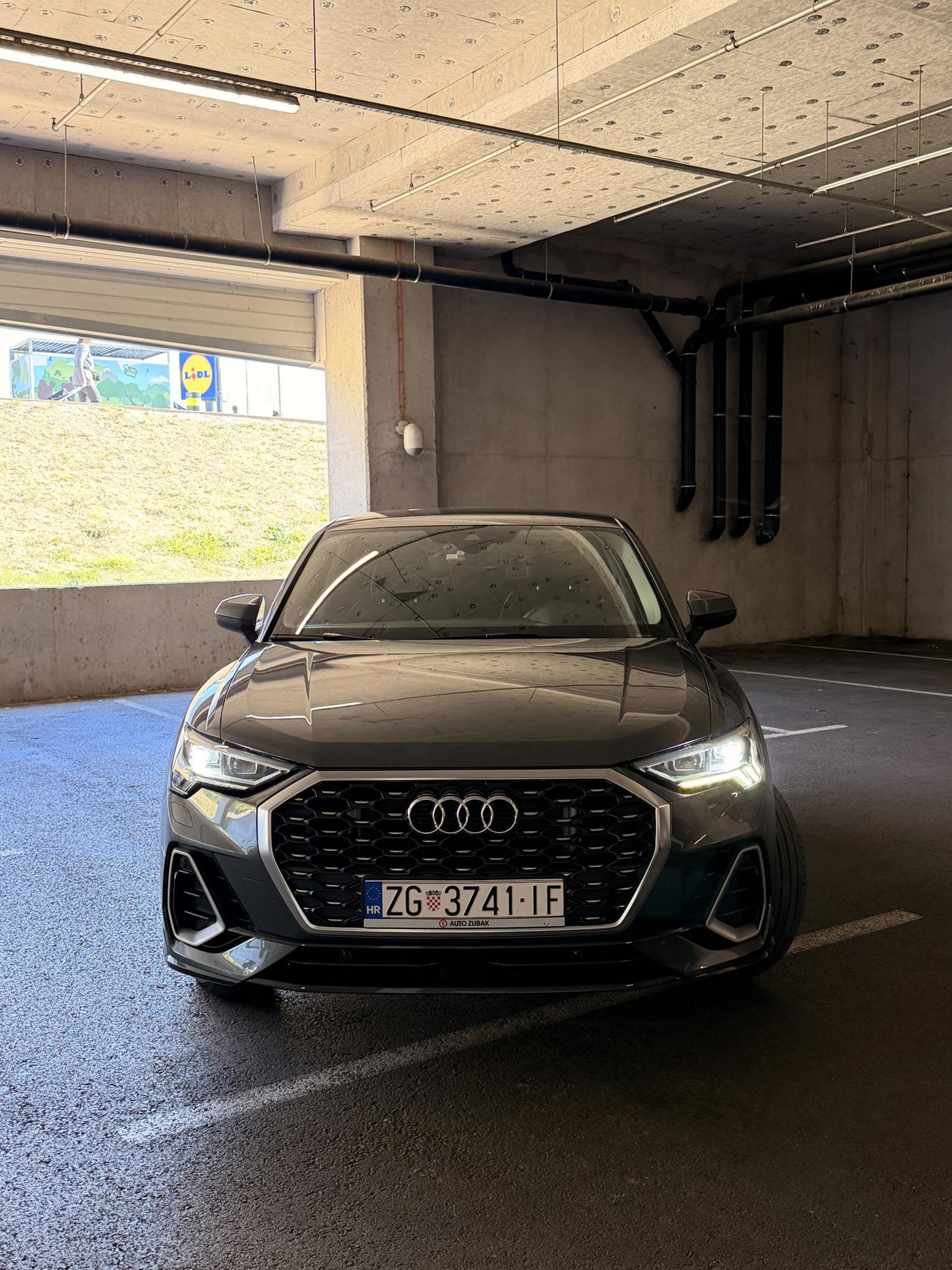 Audi Q3 Sportback Hybrid Plug In, fotografija 5