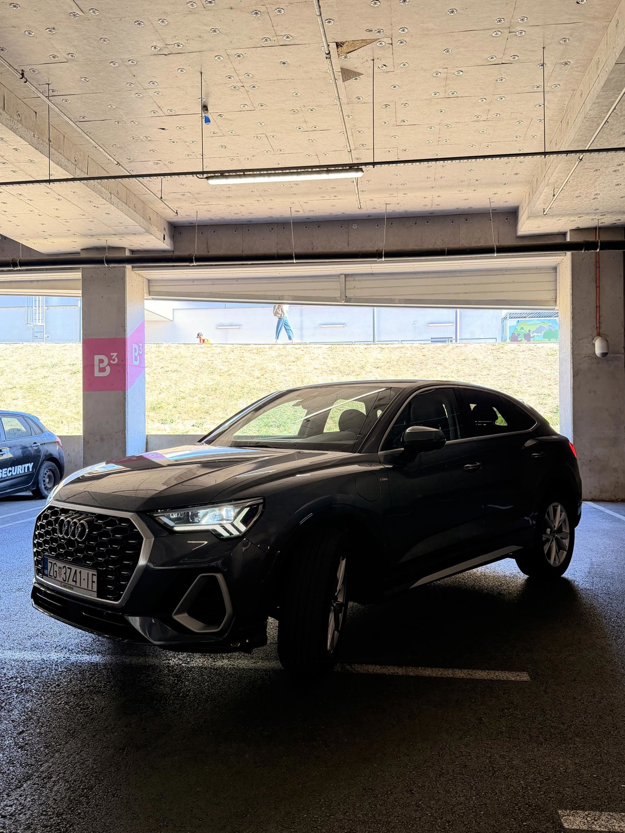 Audi Q3 Sportback Hybrid Plug In, fotografija 4