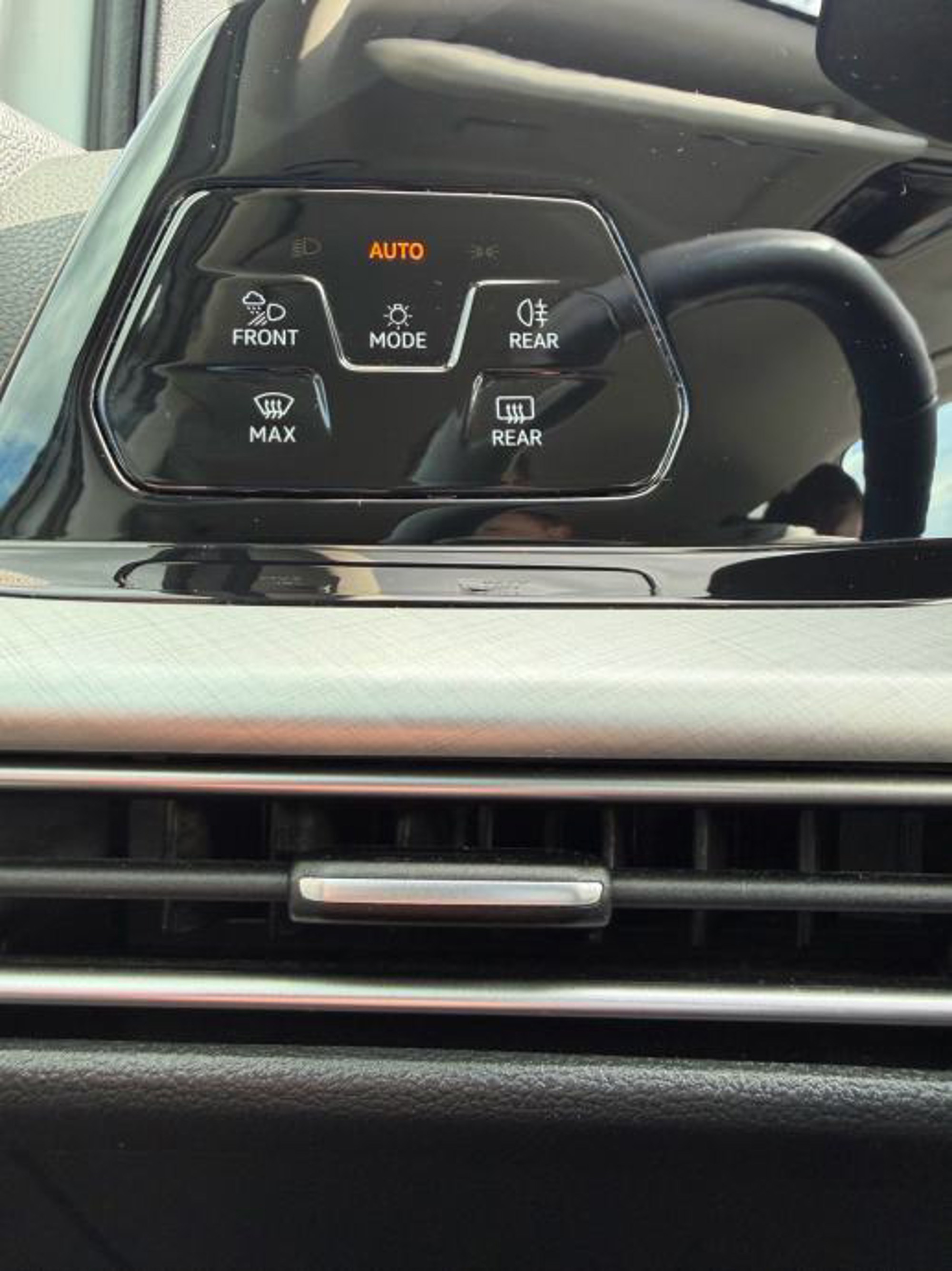 VW Golf 8 1,5 TSI NAVI, FULL IQ LED,VIRTUAL,AMBIENT, fotografija 13