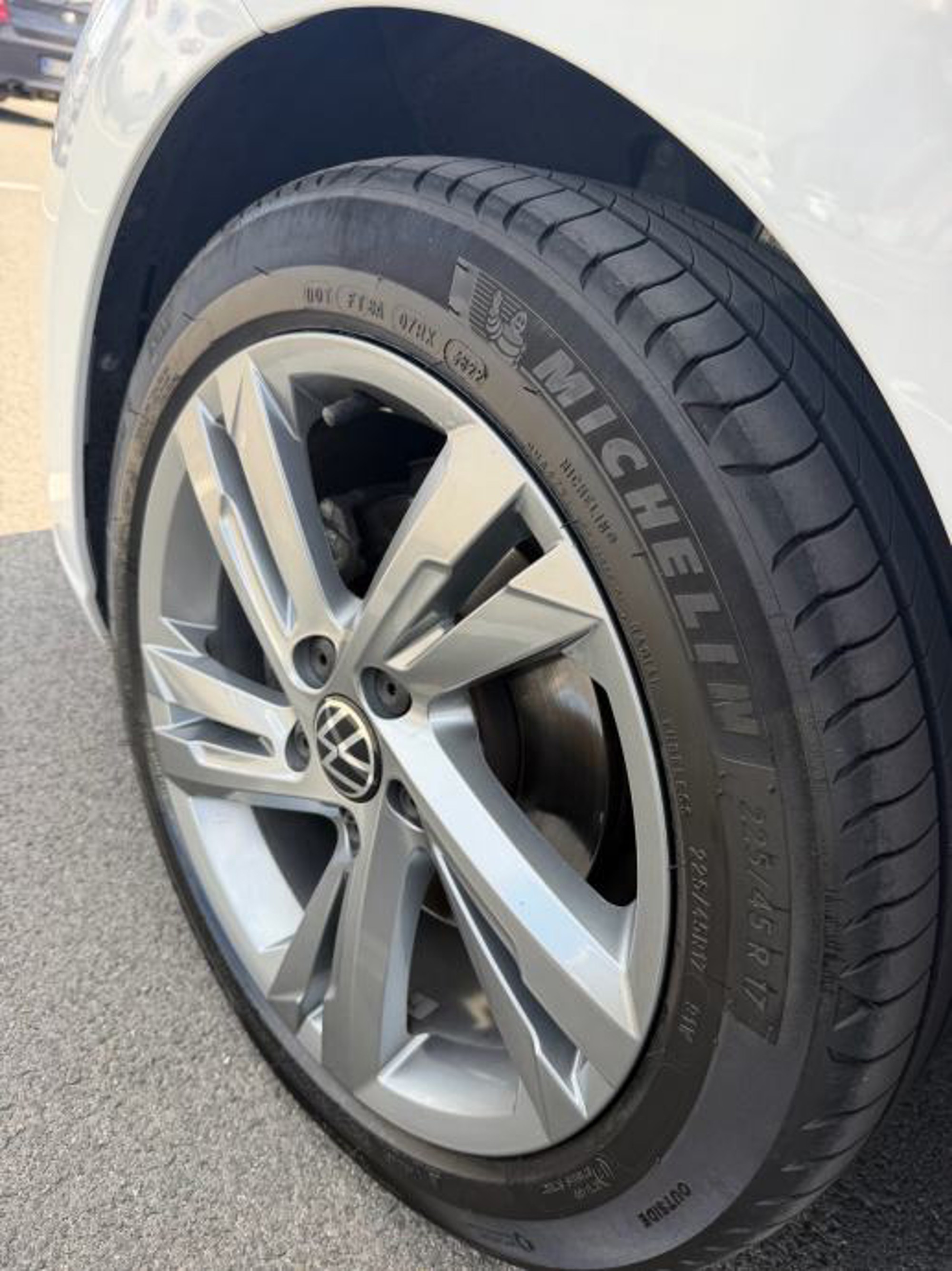 VW Golf 8 1,5 TSI NAVI, FULL IQ LED,VIRTUAL,AMBIENT, fotografija 18