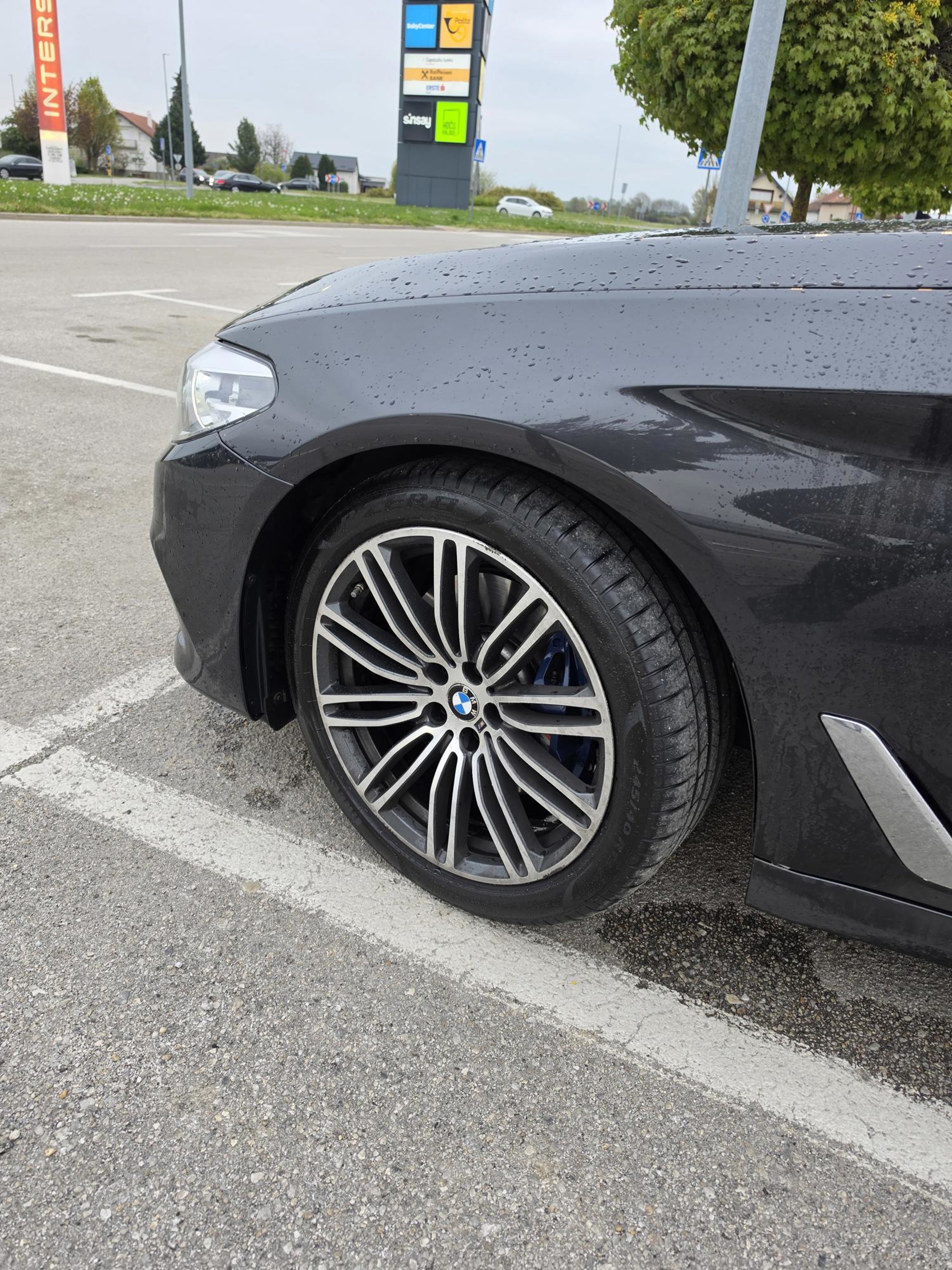 BMW 530d xDrive G31, fotografija 4
