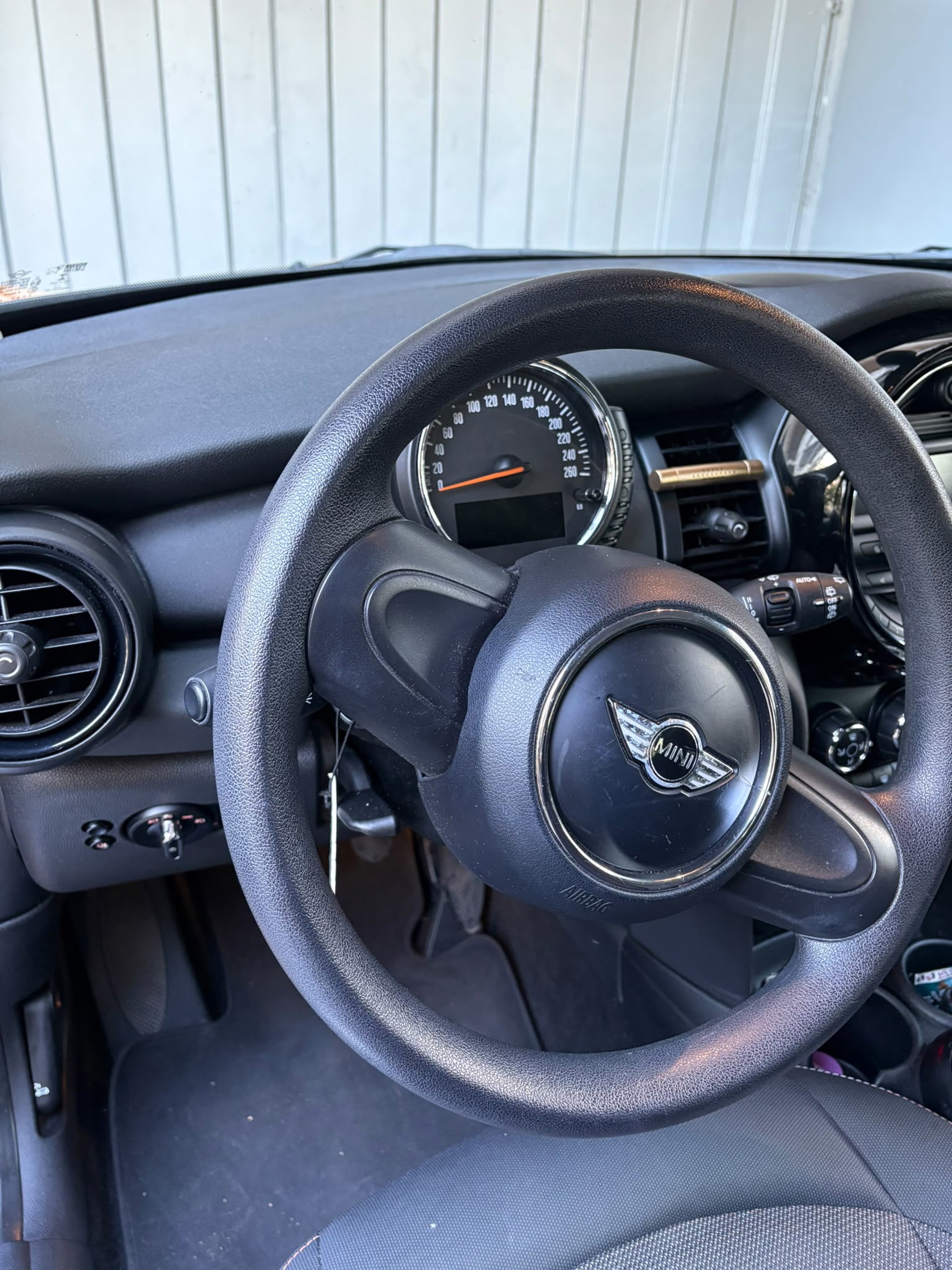 MINI One 2015. god, redovno servisan, klima, fotografija 4