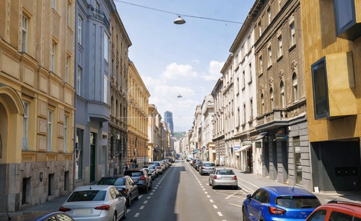 Stan u srcu Zagreba 54m² 1. kat (3-sobni)