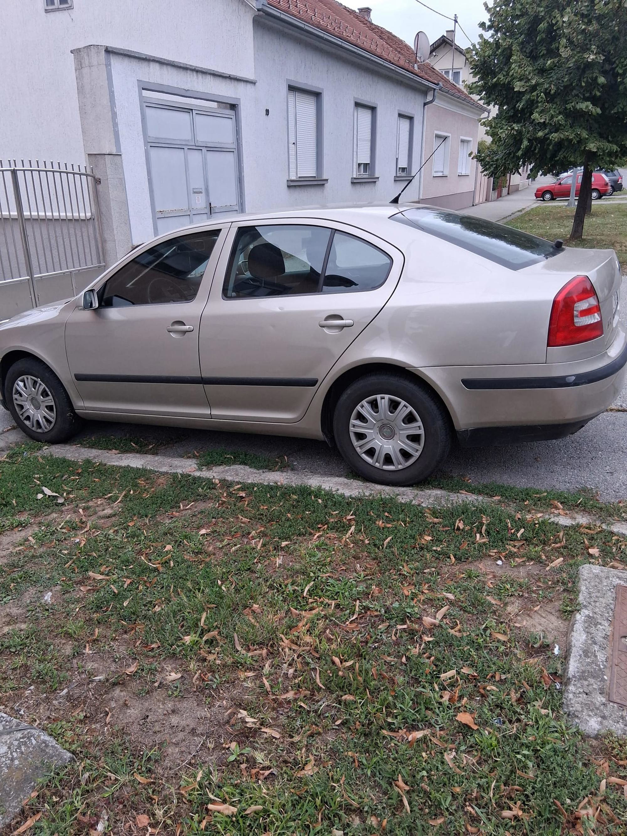 Prodajem Škoda Octaviu, fotografija 6