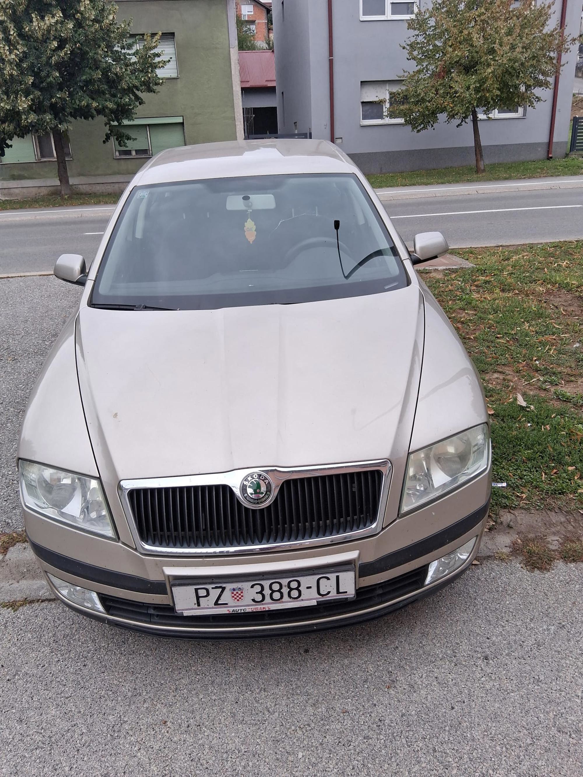 Prodajem Škoda Octaviu, fotografija 8