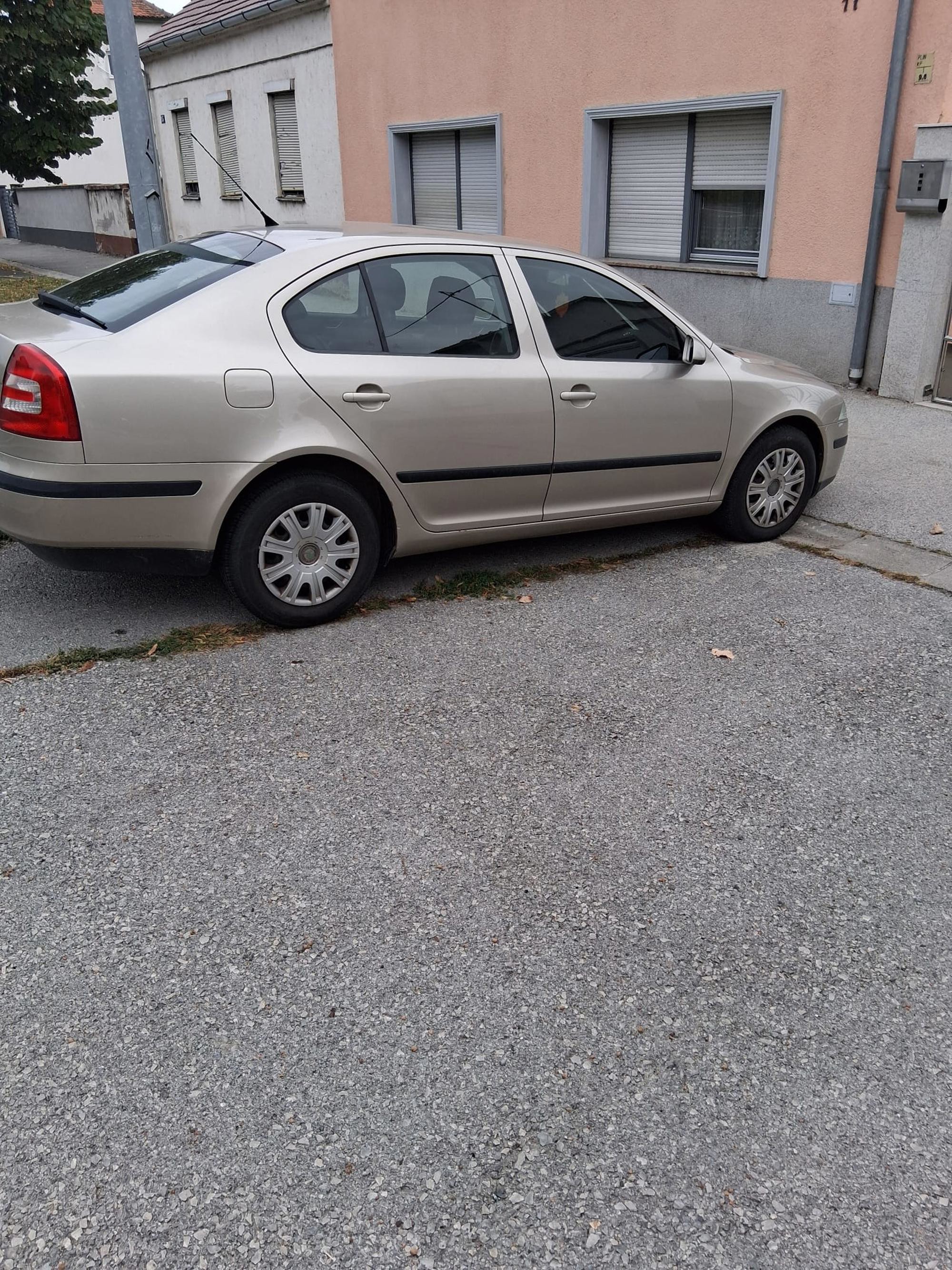 Prodajem Škoda Octaviu, fotografija 5