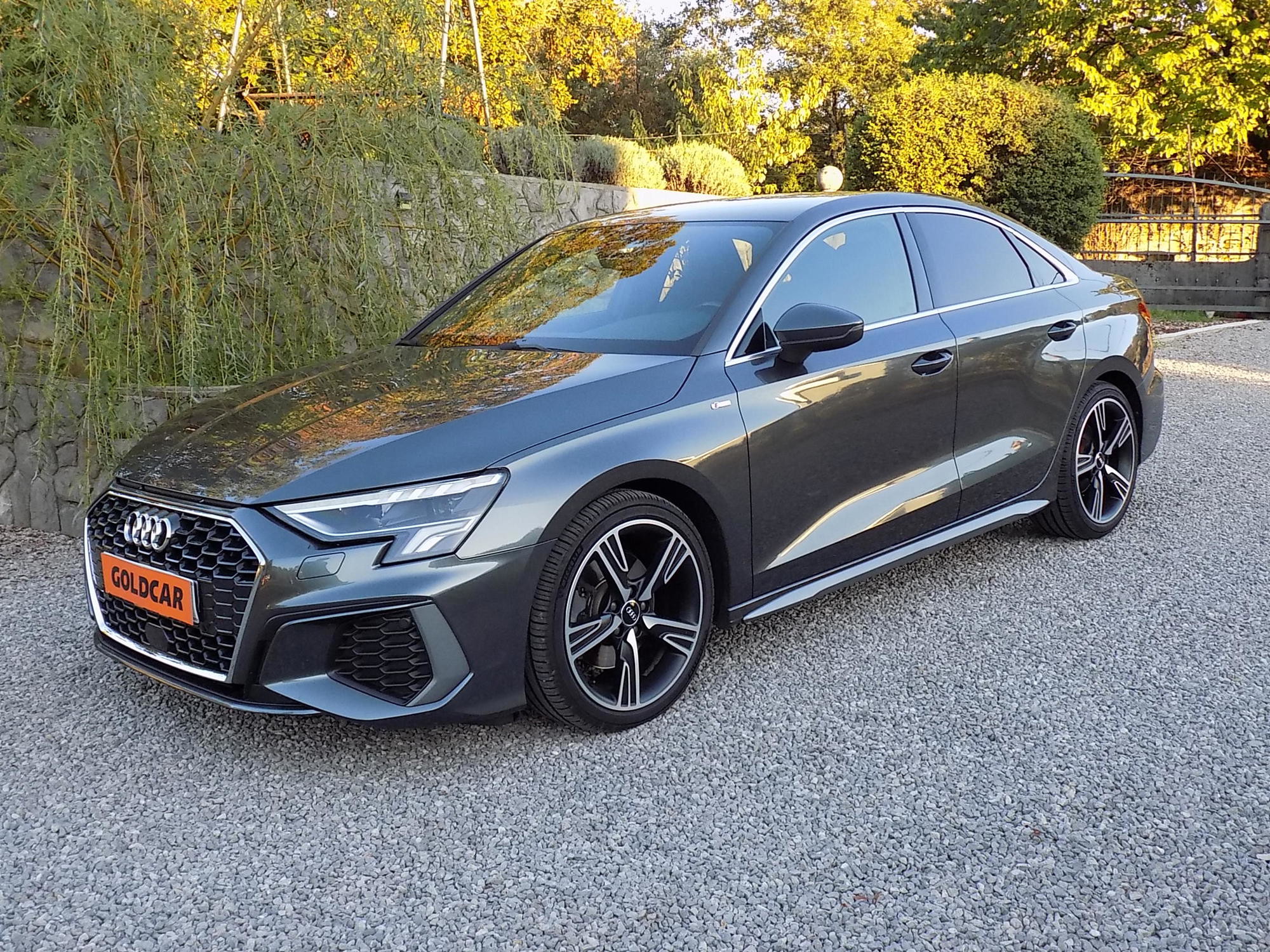 Audi A3 35 TFSI S-Line 👉 REG. 09/2027👈nije uvoz----1 VLASNIK--110.000 km--NOVE GUME‼️, pogled izvana - slika 1