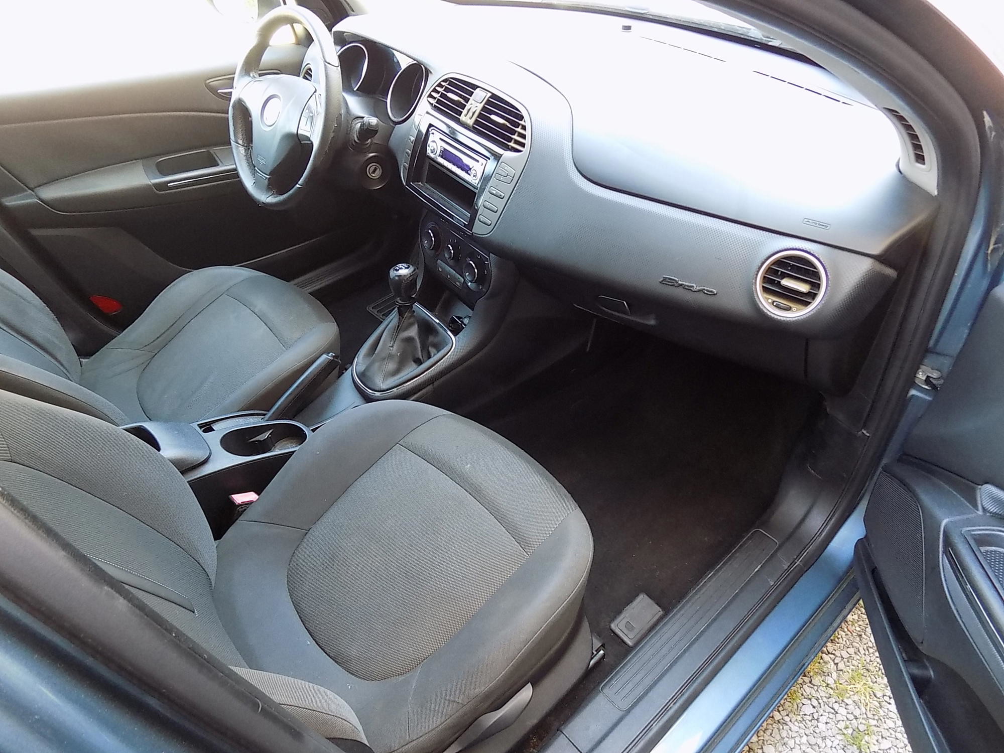 Fiat Bravo 1,9 JTD - REGISTRIRAN 05/2027, fotografija 11