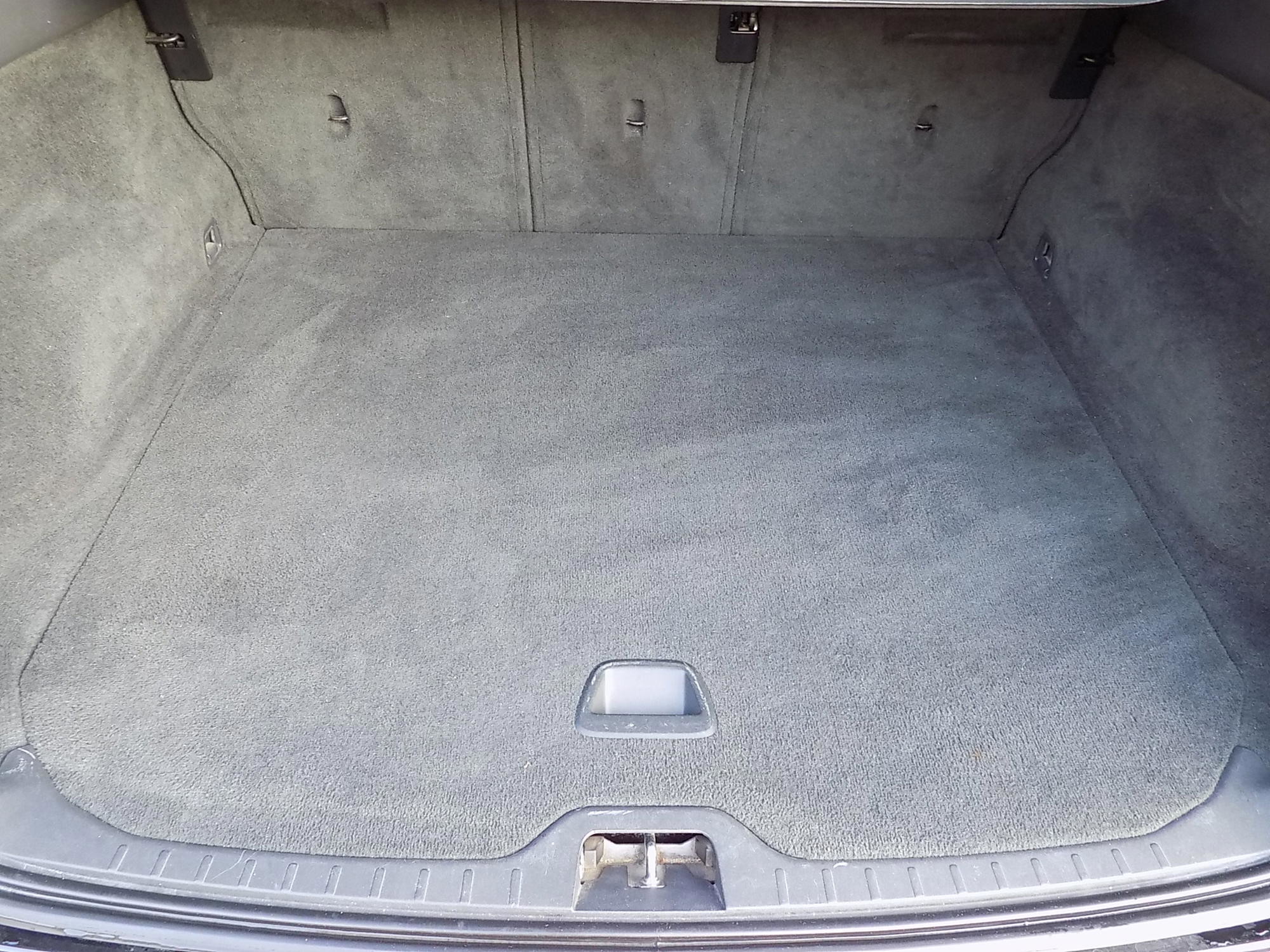 Volvo XC 60 D4 - Registriran do 04/2027, fotografija 13