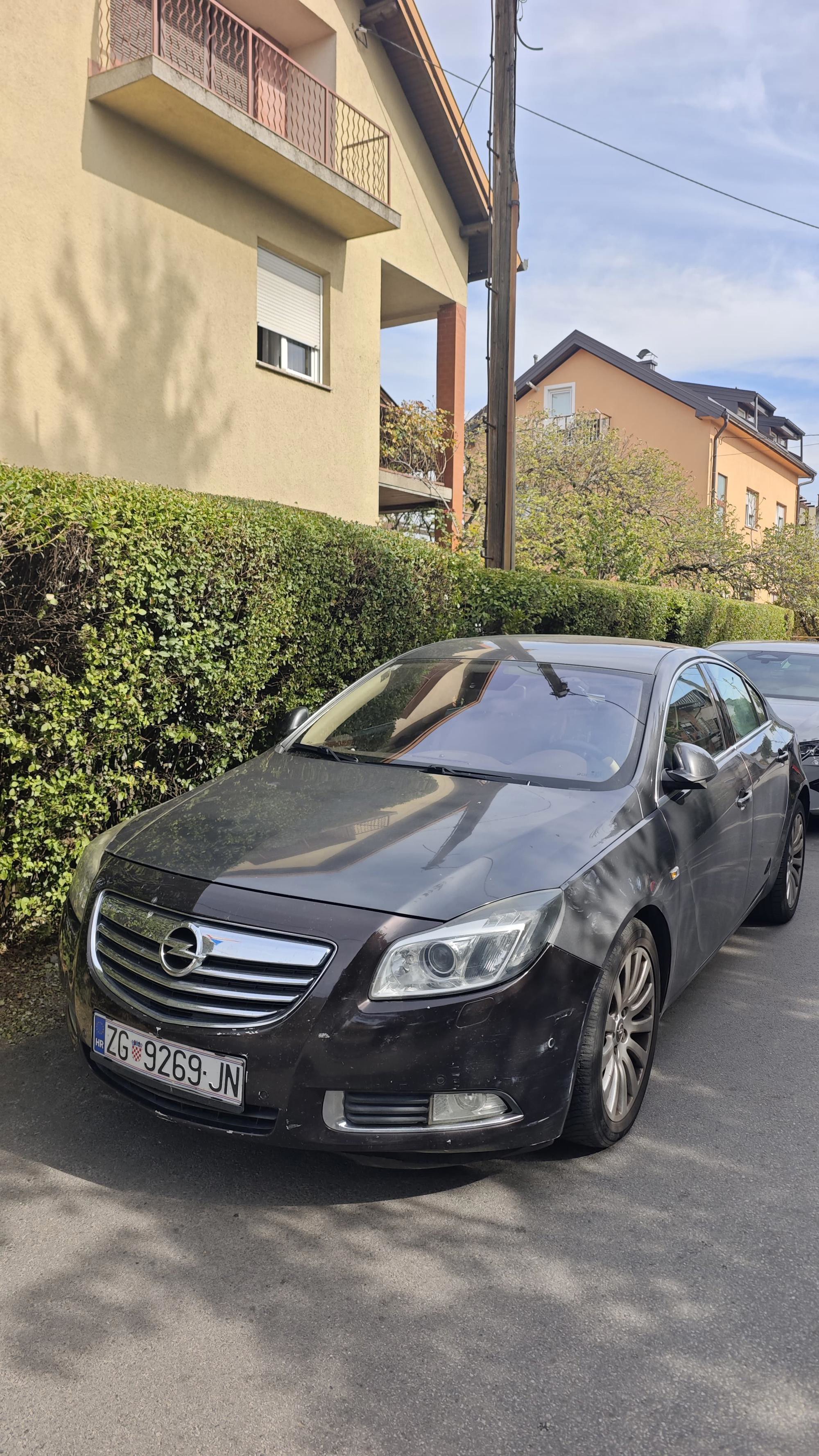 Opel Insignia 2.0 CDTI Automatik, 160 KS, 267.500 km, fotografija 3