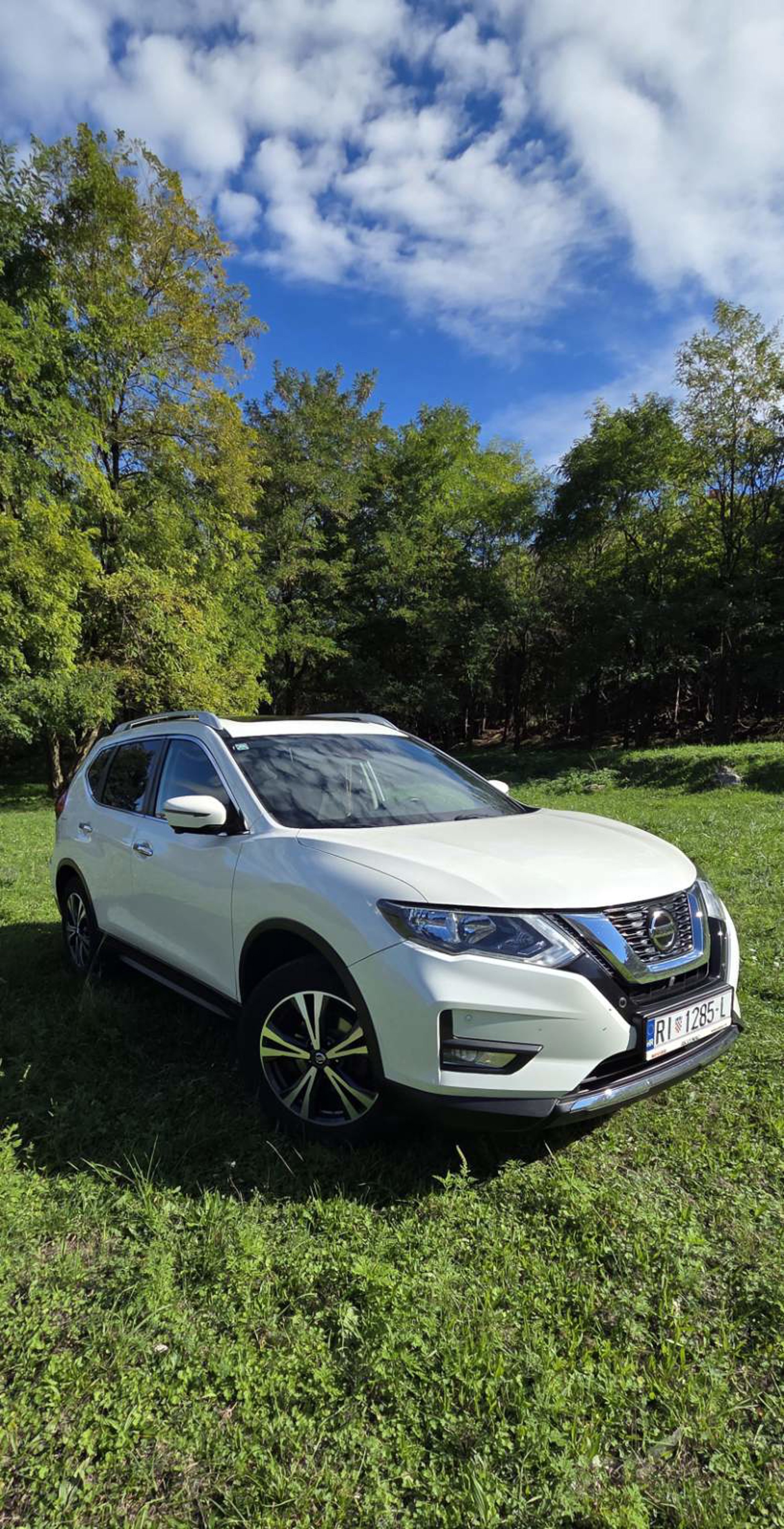 NISSAN X-TRAIL 1.3 DIG-T N-CONNECTA DCT AUTOMATIK – PANORAMA – PRVI VLASNIK, fotografija 4