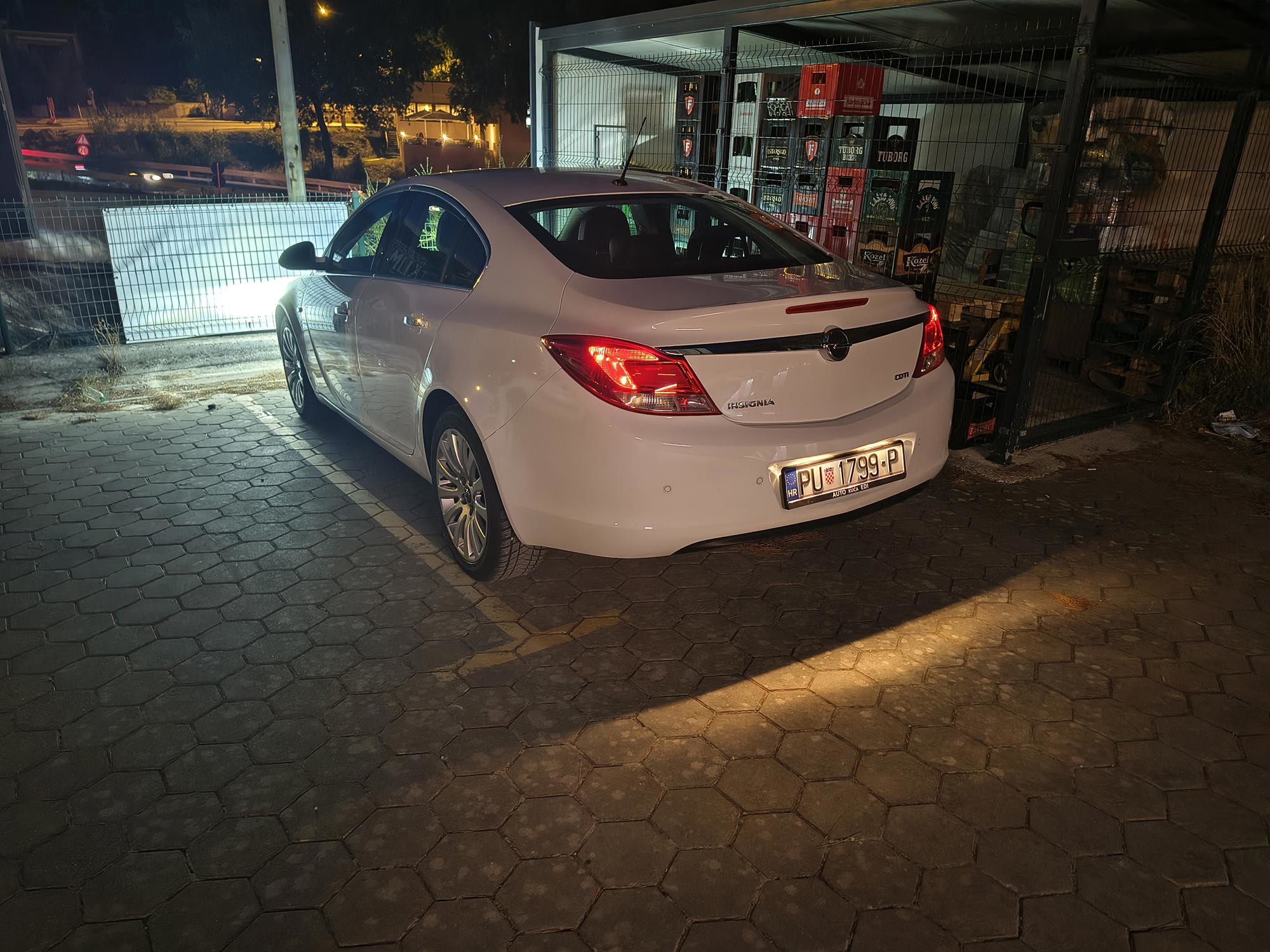 Opel Insignia, automatik, 160ks, tek registrirana, fotografija 4